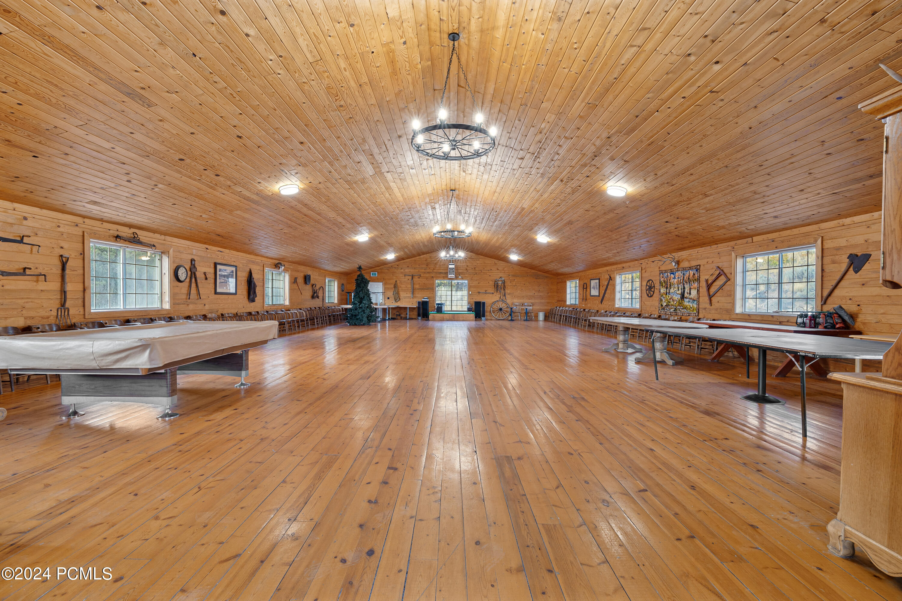 Midway, Utah 84049, United States, 6 Bedrooms Bedrooms, ,9 BathroomsBathrooms,Residential,Active,39423