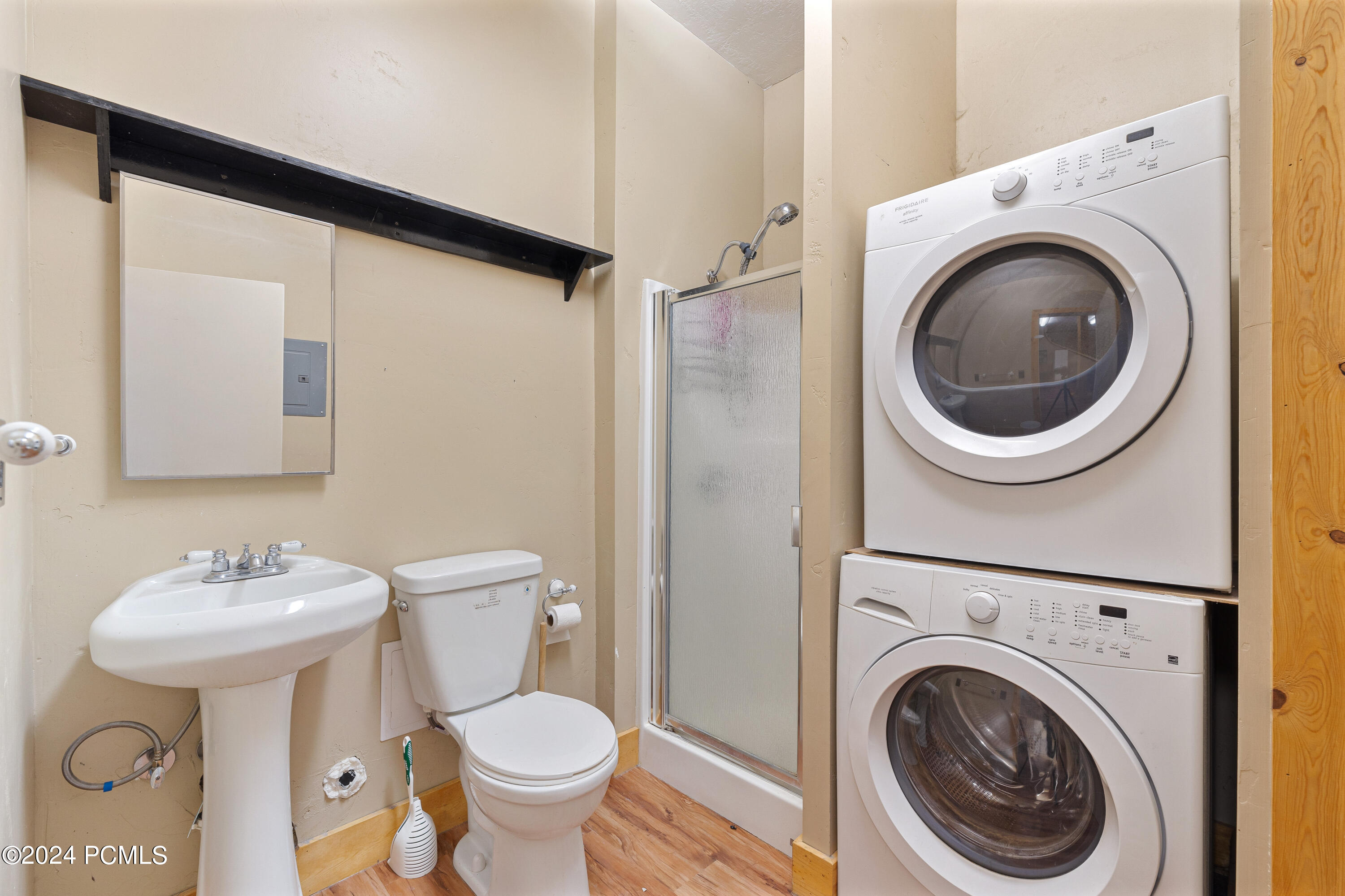 Midway, Utah 84049, United States, 6 Bedrooms Bedrooms, ,9 BathroomsBathrooms,Residential,Active,39423