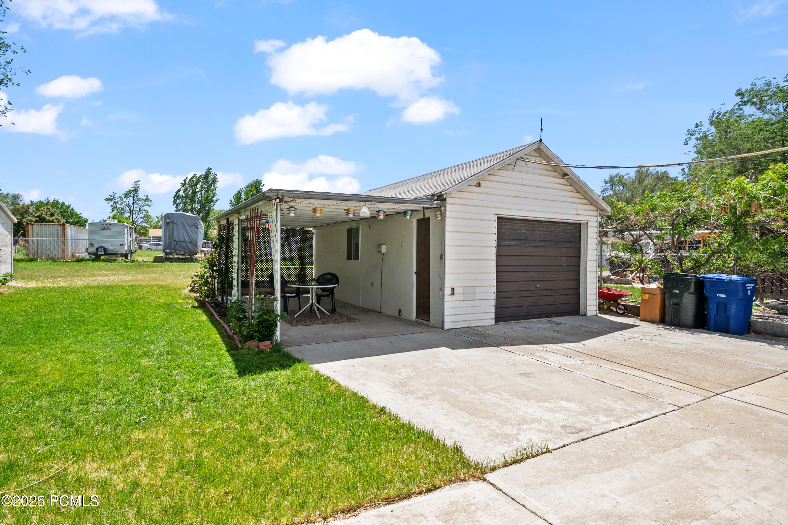 6987 S 3500, West Valley City, Utah image 25