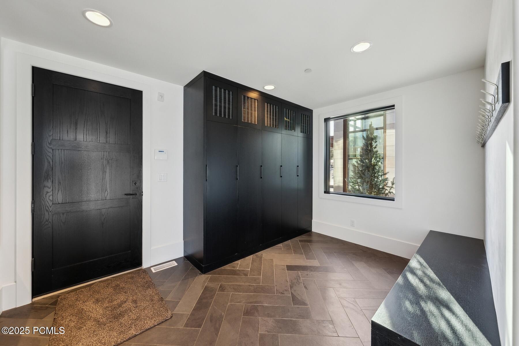 Park City, Utah 84098, United States, 5 Bedrooms Bedrooms, ,8 BathroomsBathrooms,Residential,Active,88416