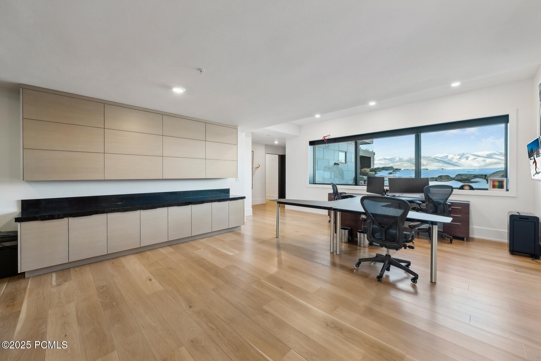 Park City, Utah 84098, United States, 5 Bedrooms Bedrooms, ,8 BathroomsBathrooms,Residential,Active,88416