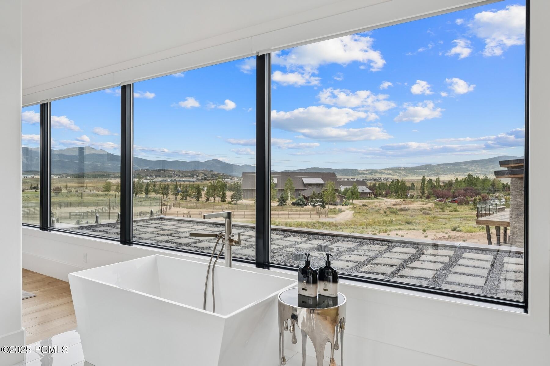 Park City, Utah 84098, United States, 5 Bedrooms Bedrooms, ,8 BathroomsBathrooms,Residential,Active,88416