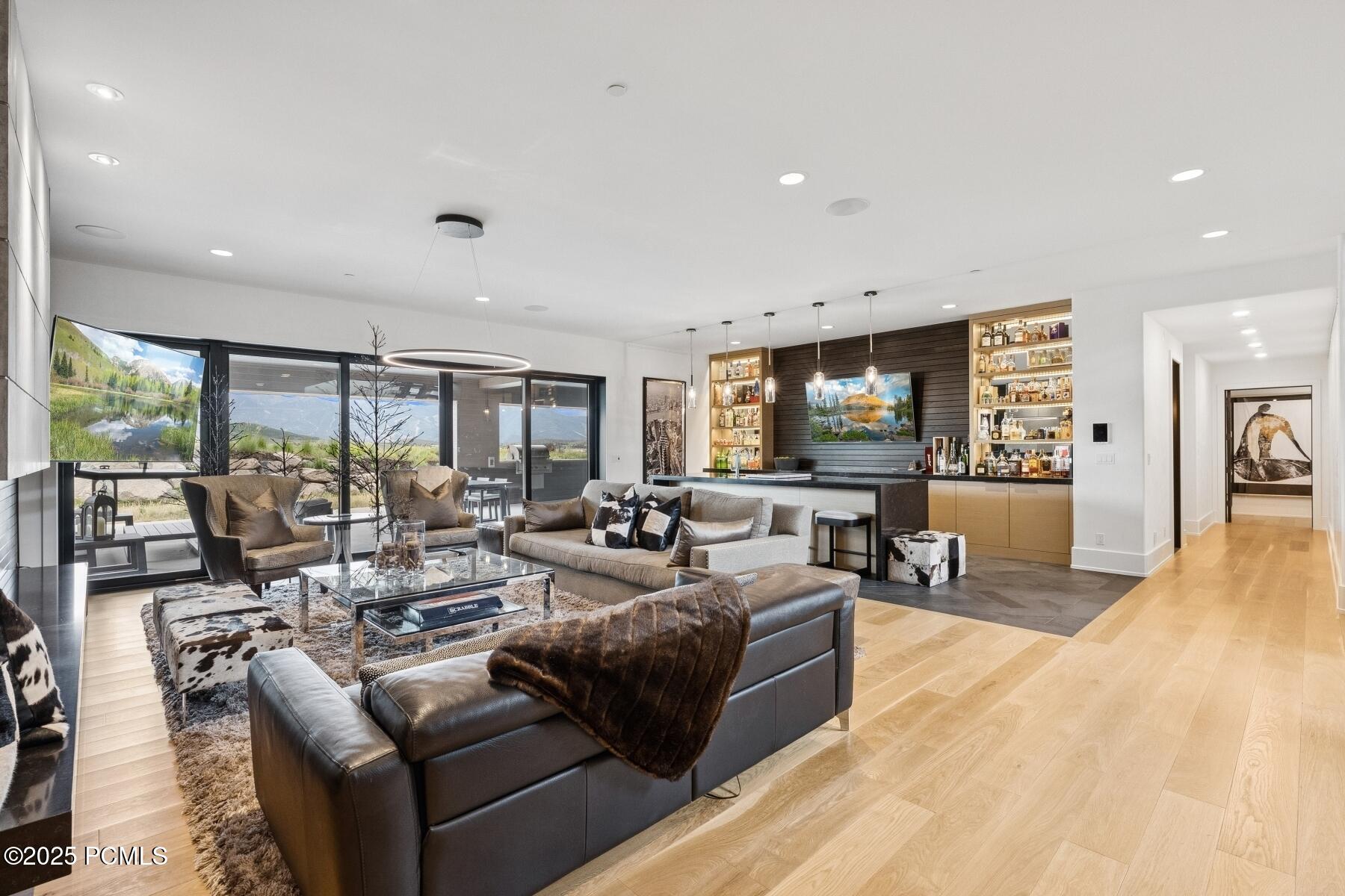 Park City, Utah 84098, United States, 5 Bedrooms Bedrooms, ,8 BathroomsBathrooms,Residential,Active,88416