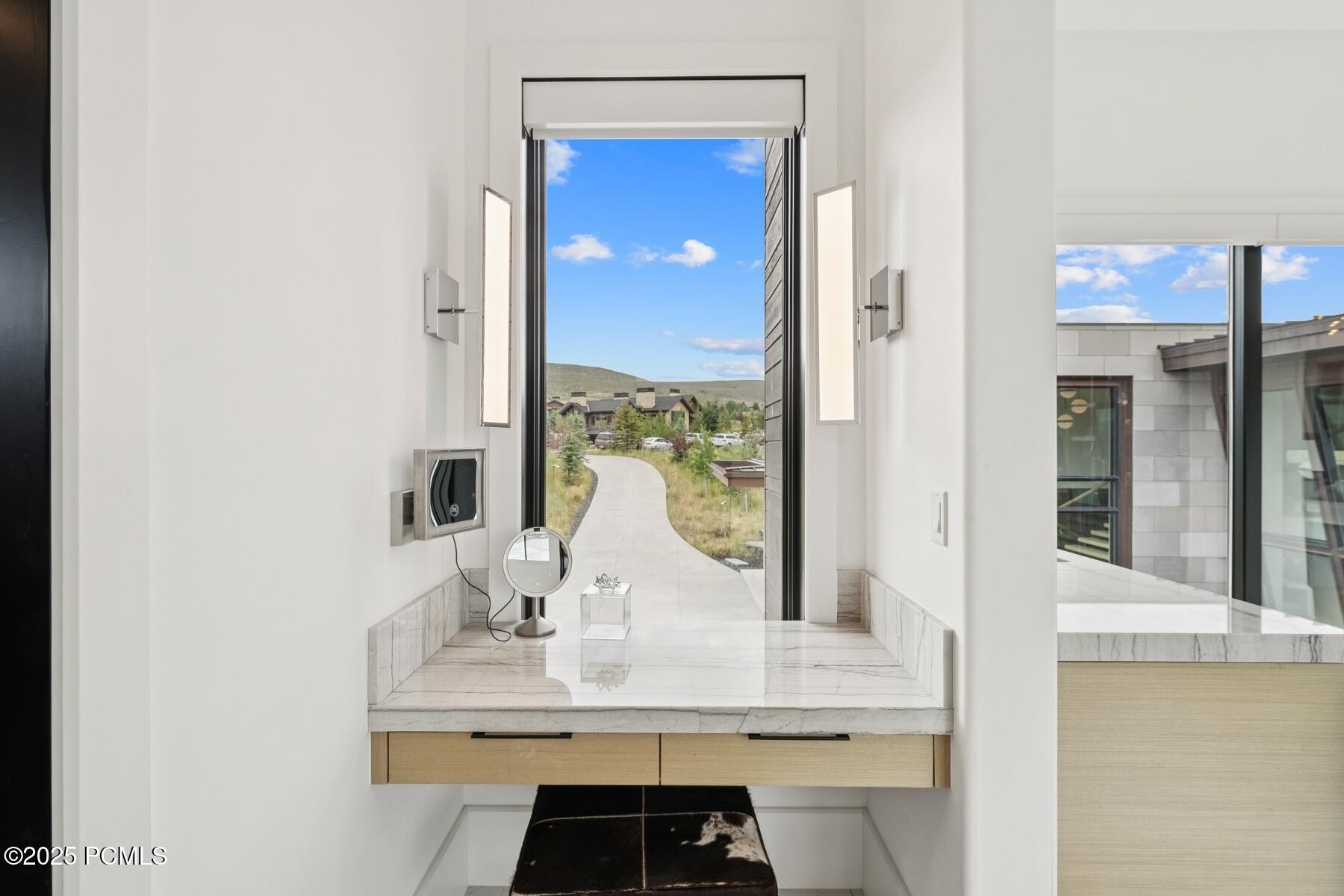 Park City, Utah 84098, United States, 5 Bedrooms Bedrooms, ,8 BathroomsBathrooms,Residential,Active,88416