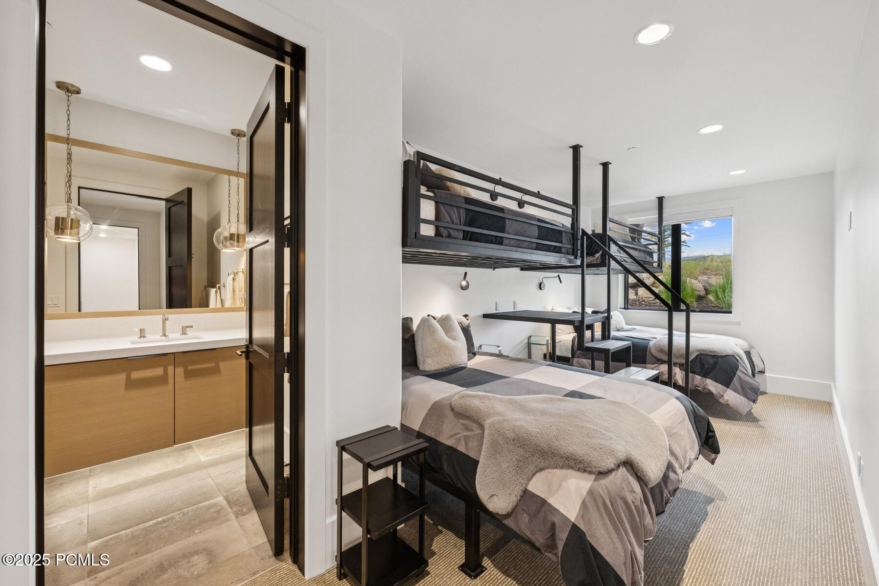 Park City, Utah 84098, United States, 5 Bedrooms Bedrooms, ,8 BathroomsBathrooms,Residential,Active,88416