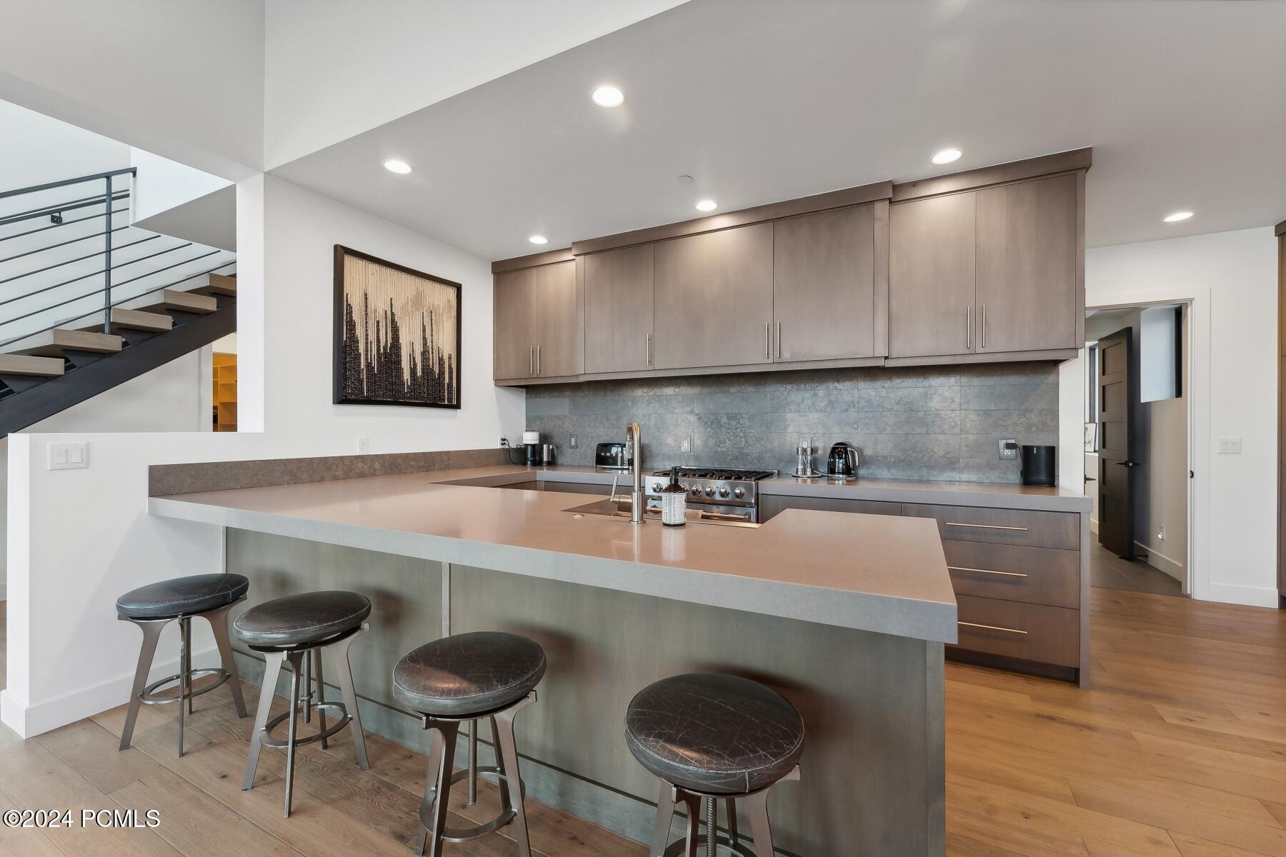 Park City, Utah 84098, United States, 3 Bedrooms Bedrooms, ,4 BathroomsBathrooms,Residential,Active,25337