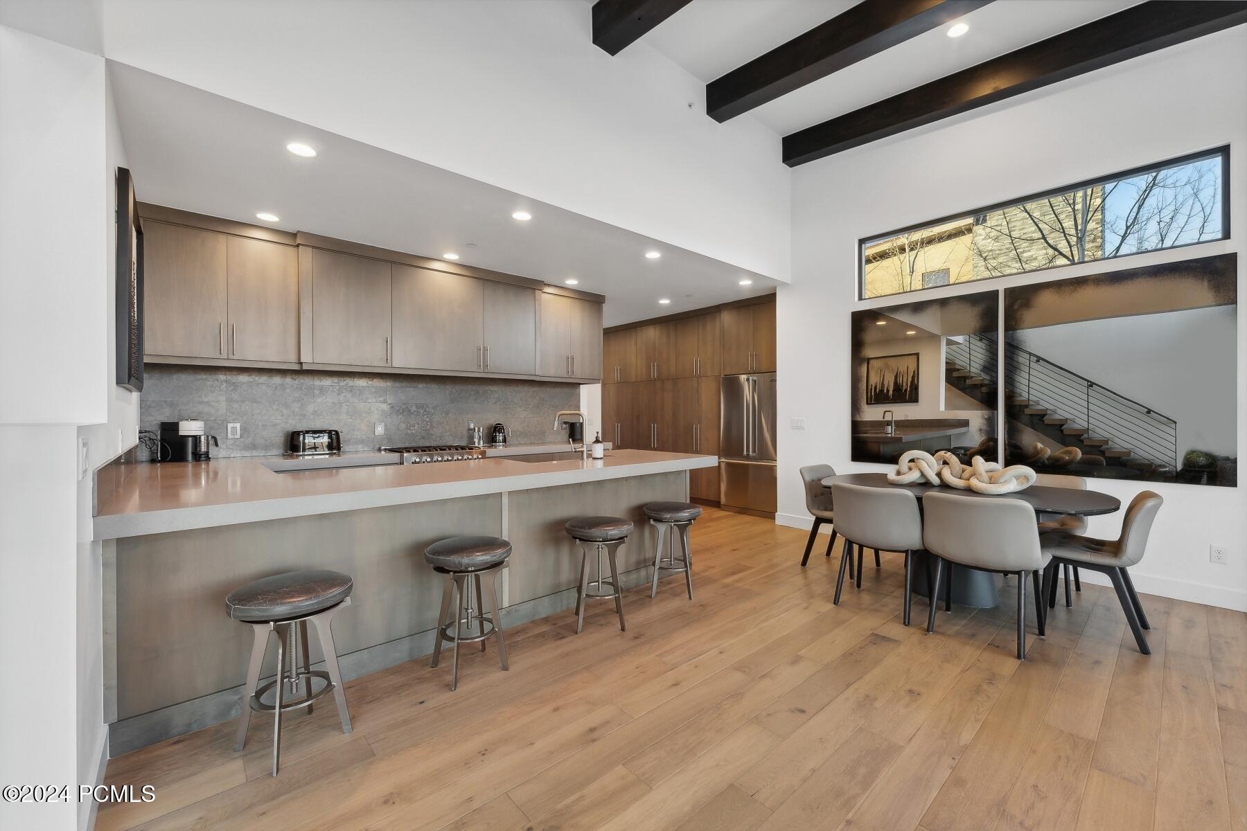 Park City, Utah 84098, United States, 3 Bedrooms Bedrooms, ,4 BathroomsBathrooms,Residential,Active,25337