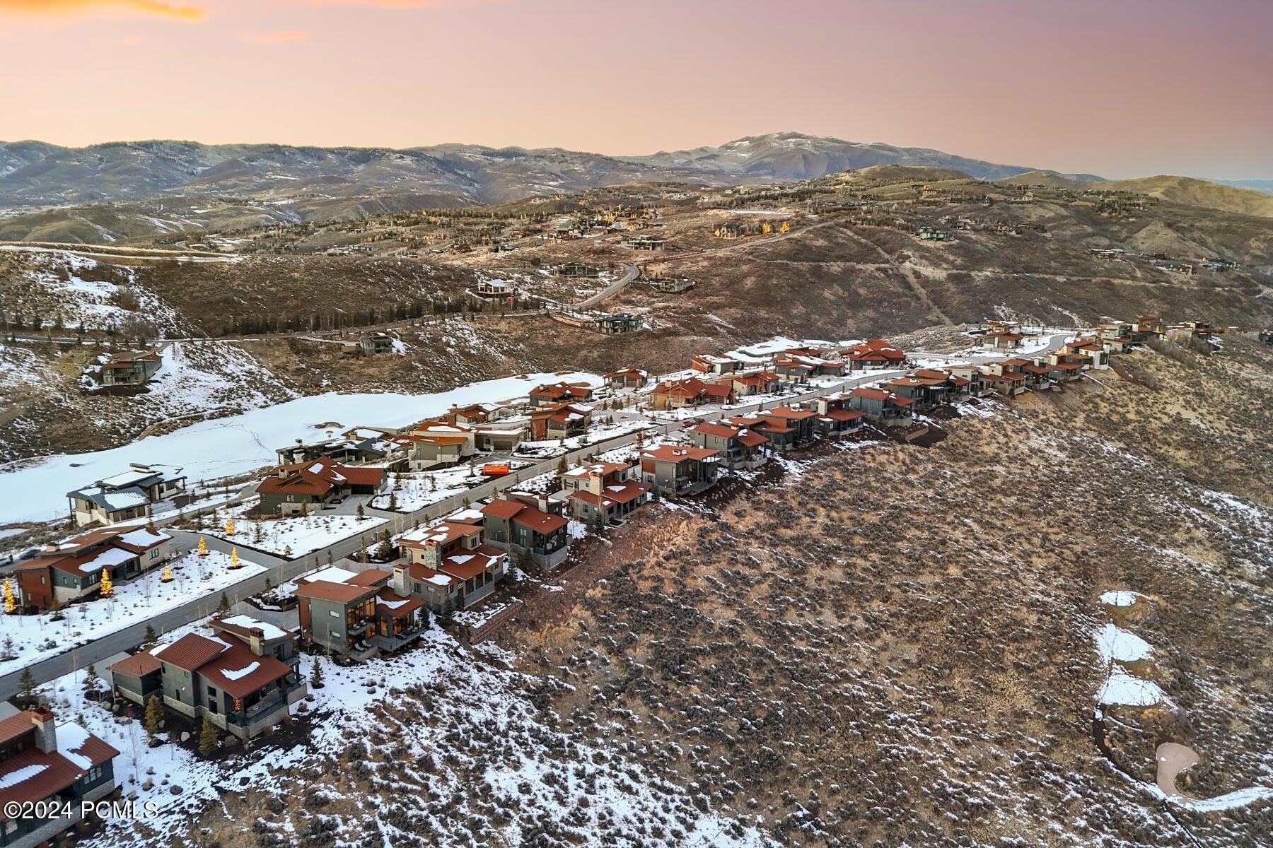 Park City, Utah 84098, United States, 3 Bedrooms Bedrooms, ,4 BathroomsBathrooms,Residential,Active,25337