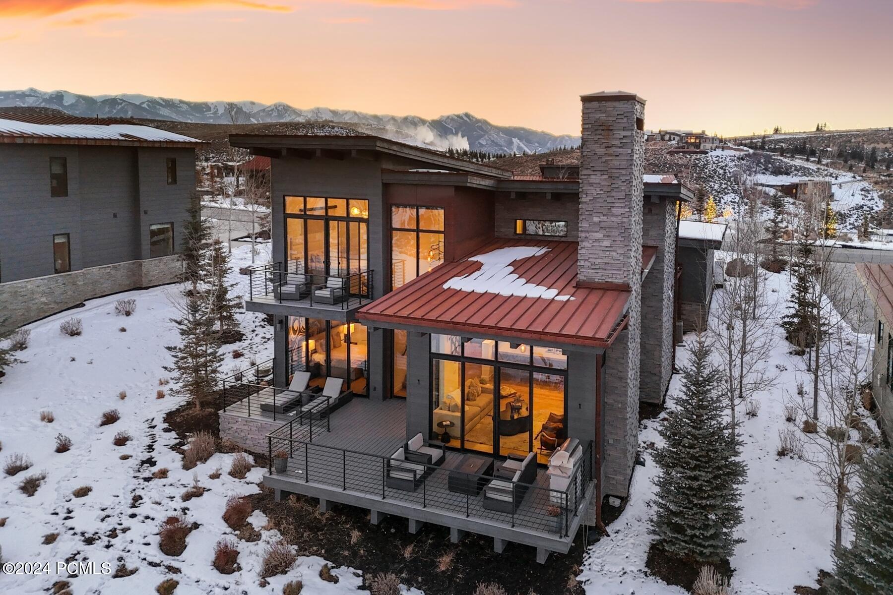 Park City, Utah 84098, United States, 3 Bedrooms Bedrooms, ,4 BathroomsBathrooms,Residential,Active,25337