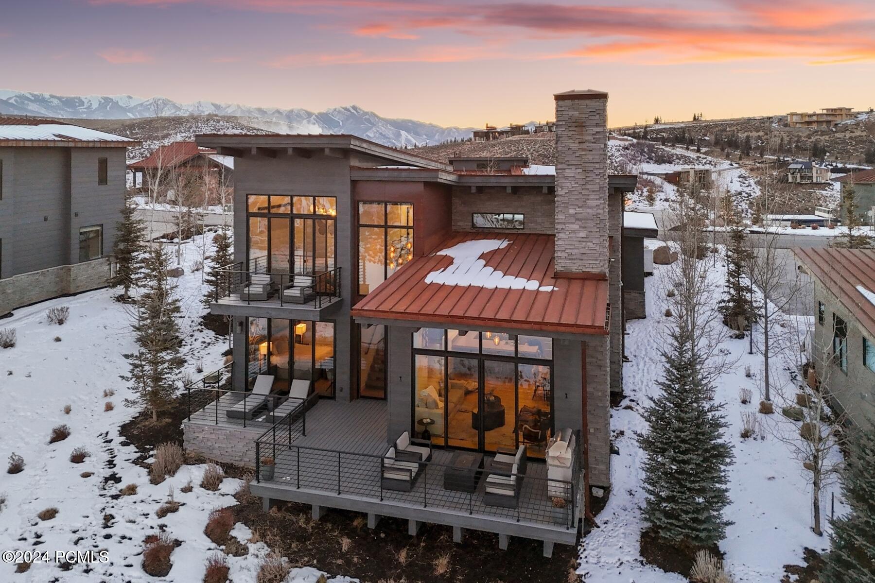 Park City, Utah 84098, United States, 3 Bedrooms Bedrooms, ,4 BathroomsBathrooms,Residential,Active,25337
