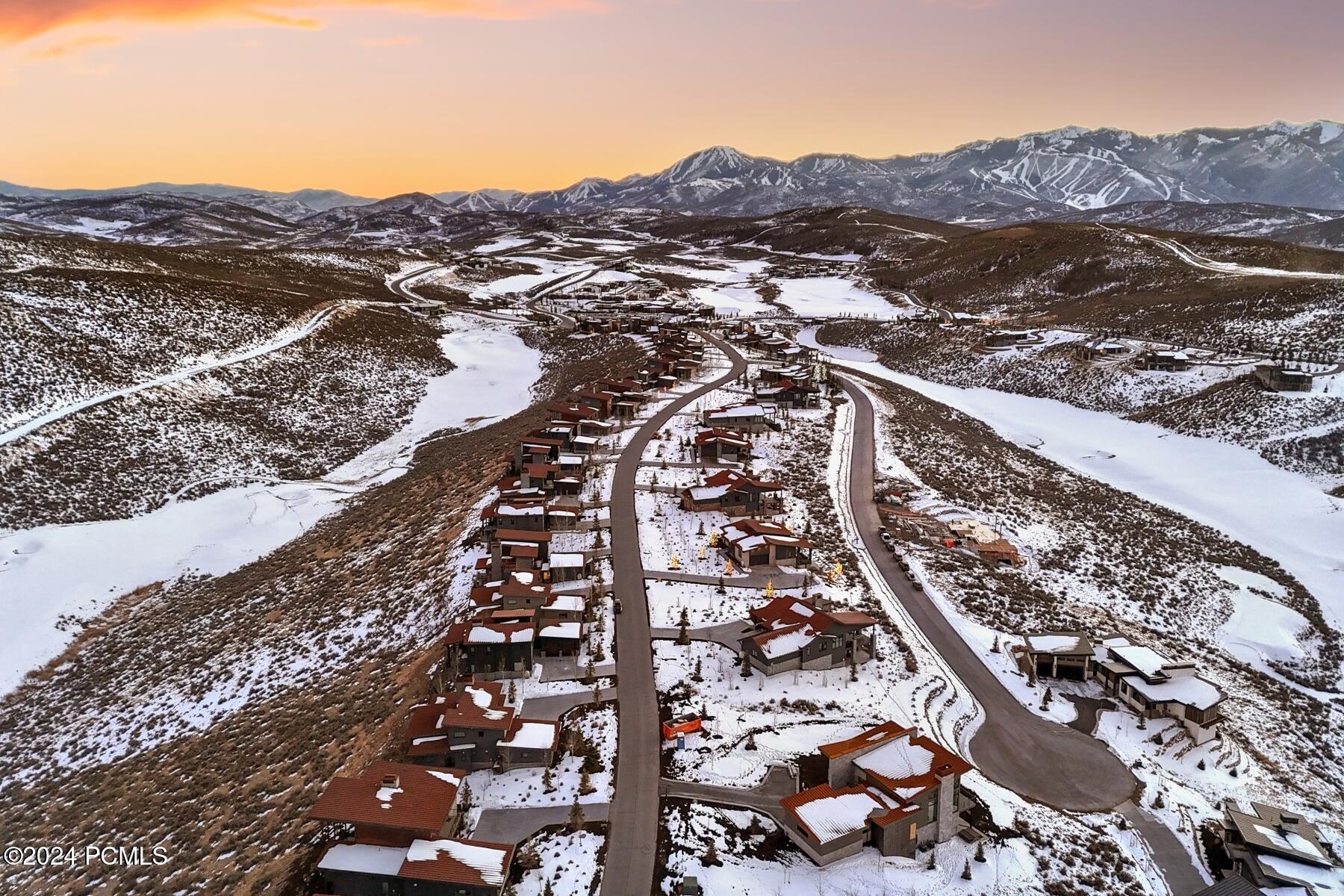 Park City, Utah 84098, United States, 3 Bedrooms Bedrooms, ,4 BathroomsBathrooms,Residential,Active,25337