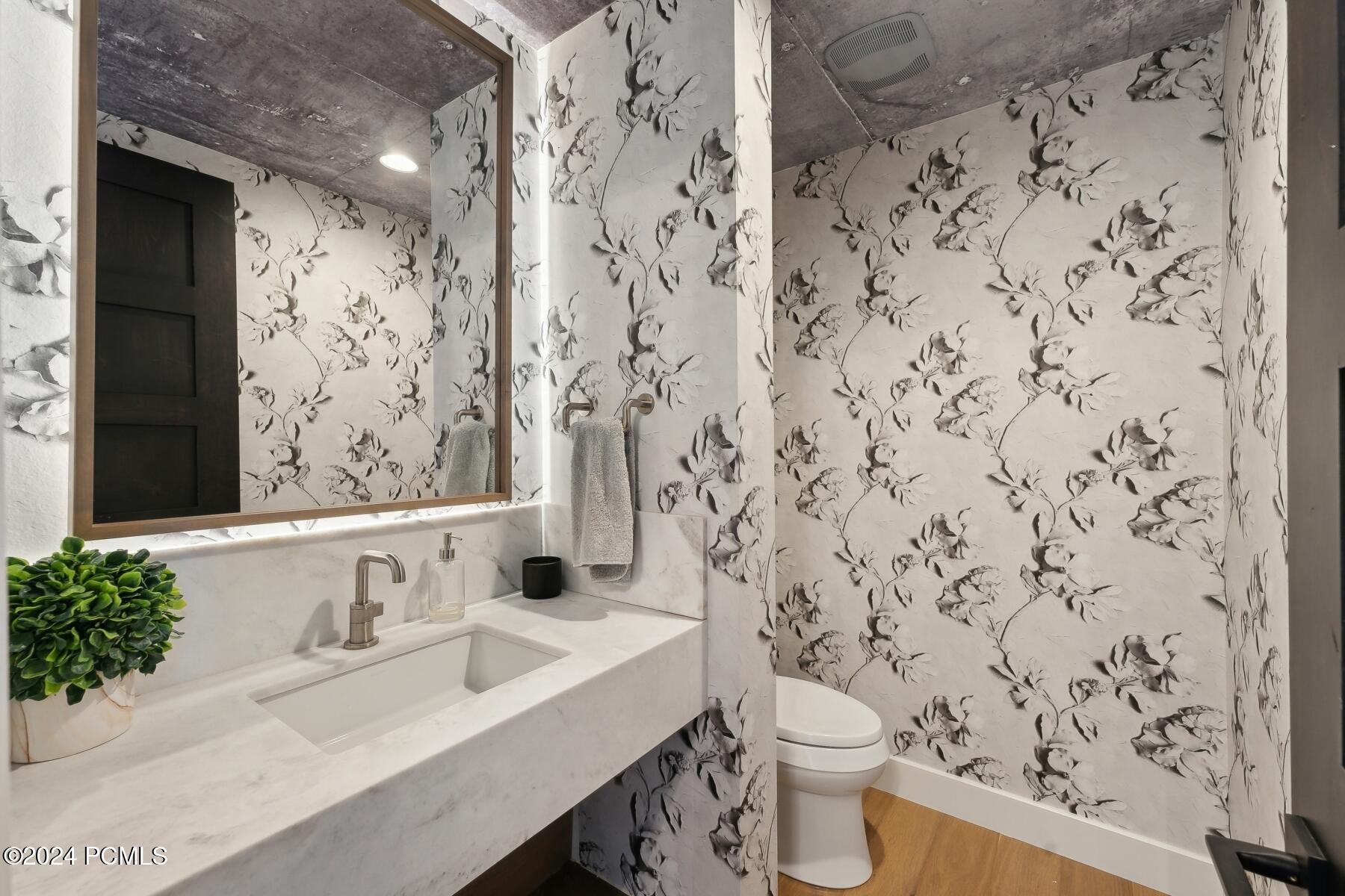 Park City, Utah 84098, United States, 3 Bedrooms Bedrooms, ,4 BathroomsBathrooms,Residential,Active,25337