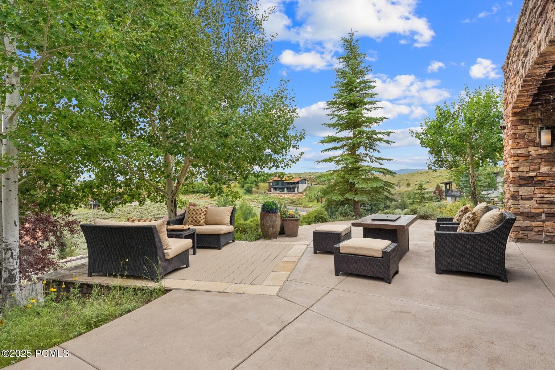 Park City, Utah 84098, United States, 4 Bedrooms Bedrooms, ,6 BathroomsBathrooms,Residential,Active,170857