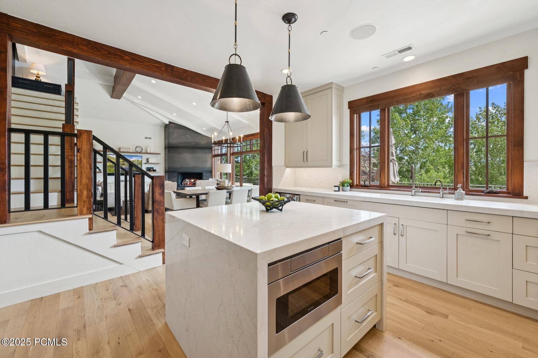 Park City, Utah 84098, United States, 4 Bedrooms Bedrooms, ,6 BathroomsBathrooms,Residential,Active,170857