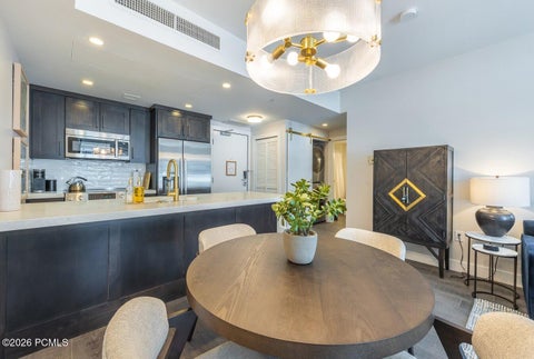 Condo For Sale - 3720 N Sundial Court #B416<br/> Summit County, Park City, UT 84098