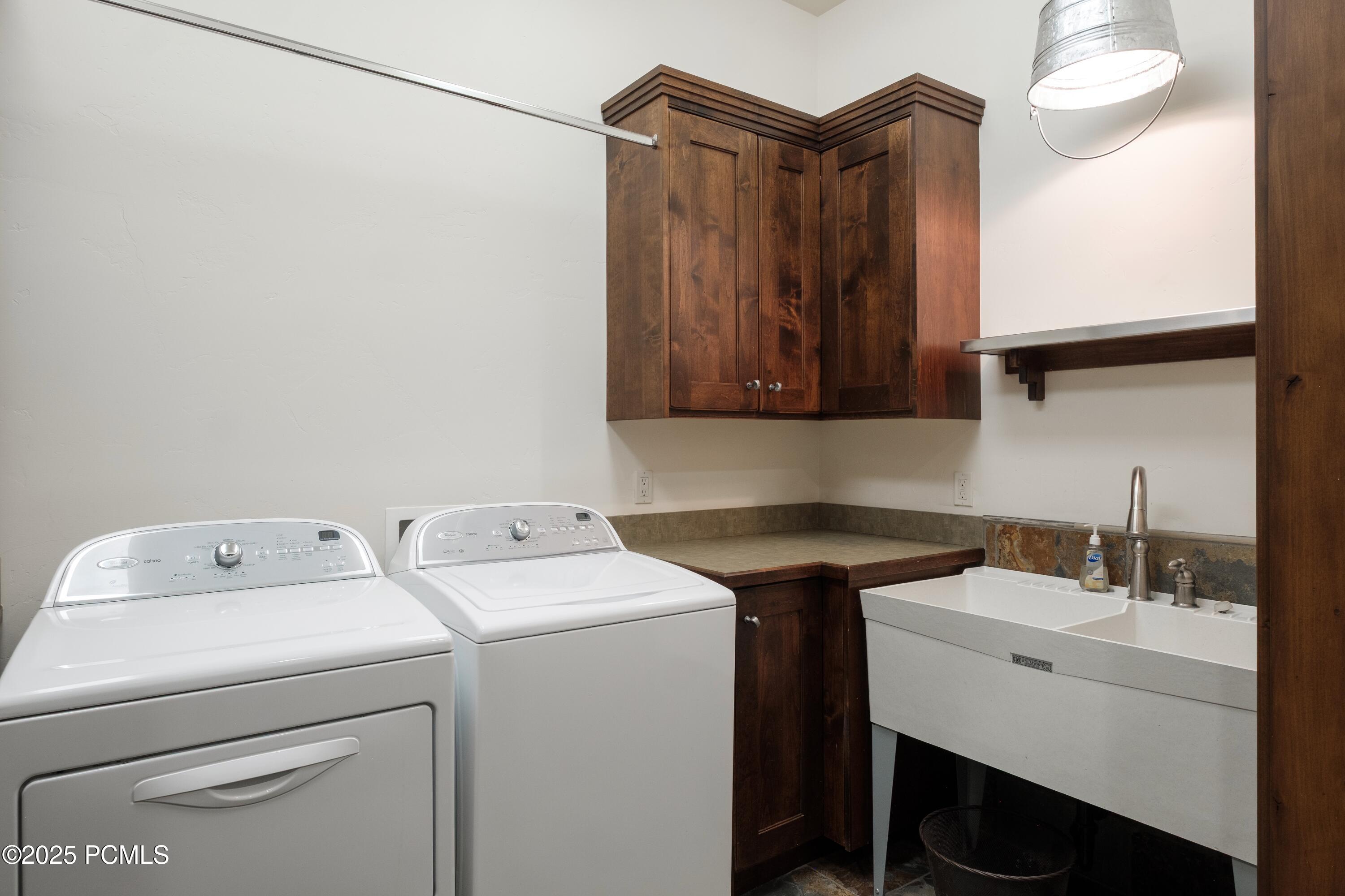 Heber City, Utah 84032, United States, 3 Bedrooms Bedrooms, ,5 BathroomsBathrooms,Residential,Active,87969