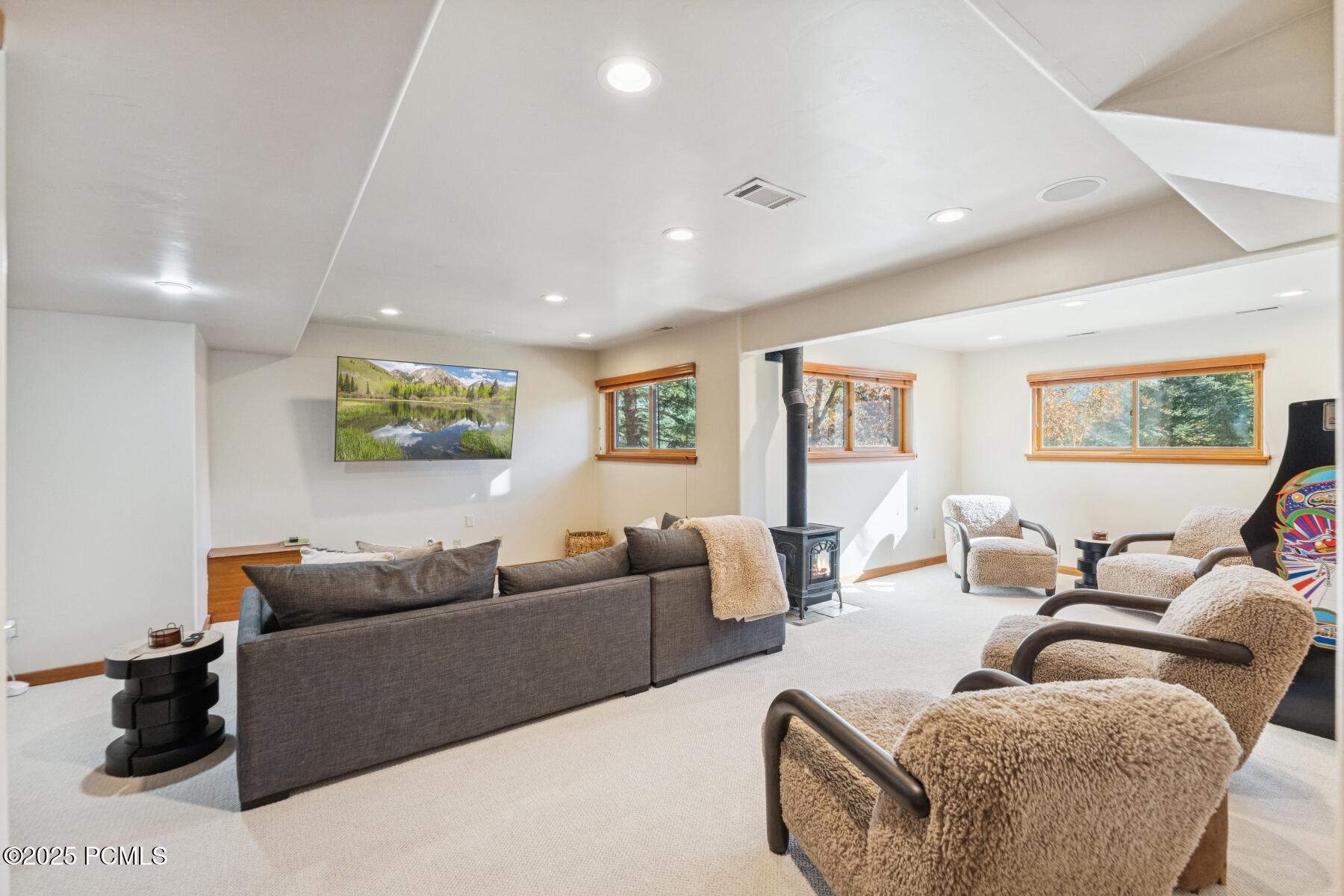 Park City, Utah 84098, United States, 4 Bedrooms Bedrooms, ,4 BathroomsBathrooms,Residential,Active,239100