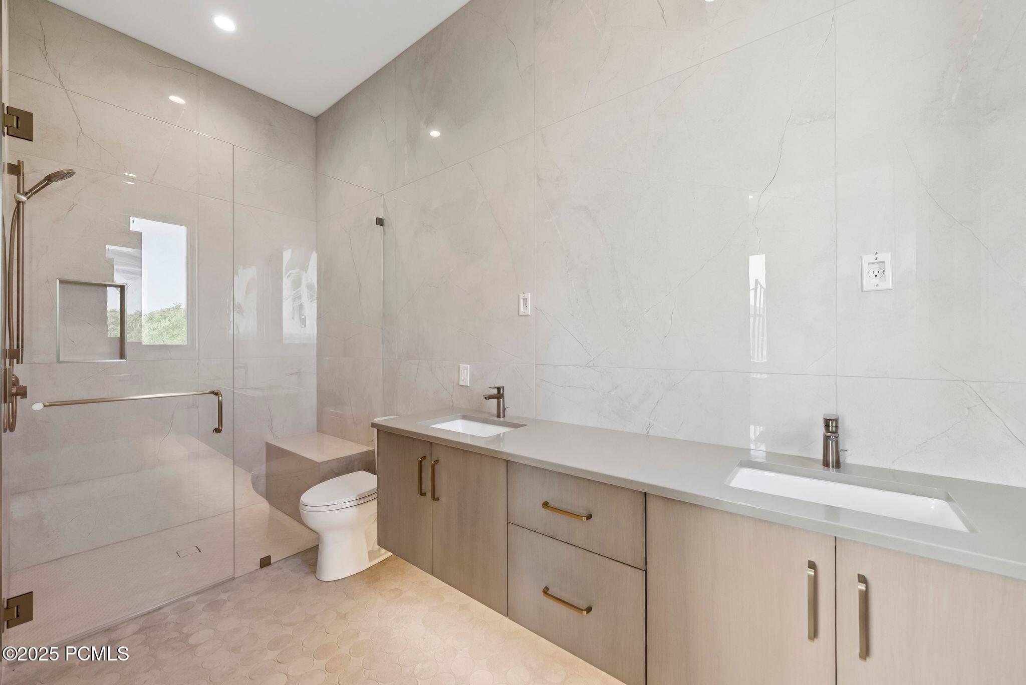 Hideout, Utah 84036, United States, 6 Bedrooms Bedrooms, ,8 BathroomsBathrooms,Residential,Active,50741