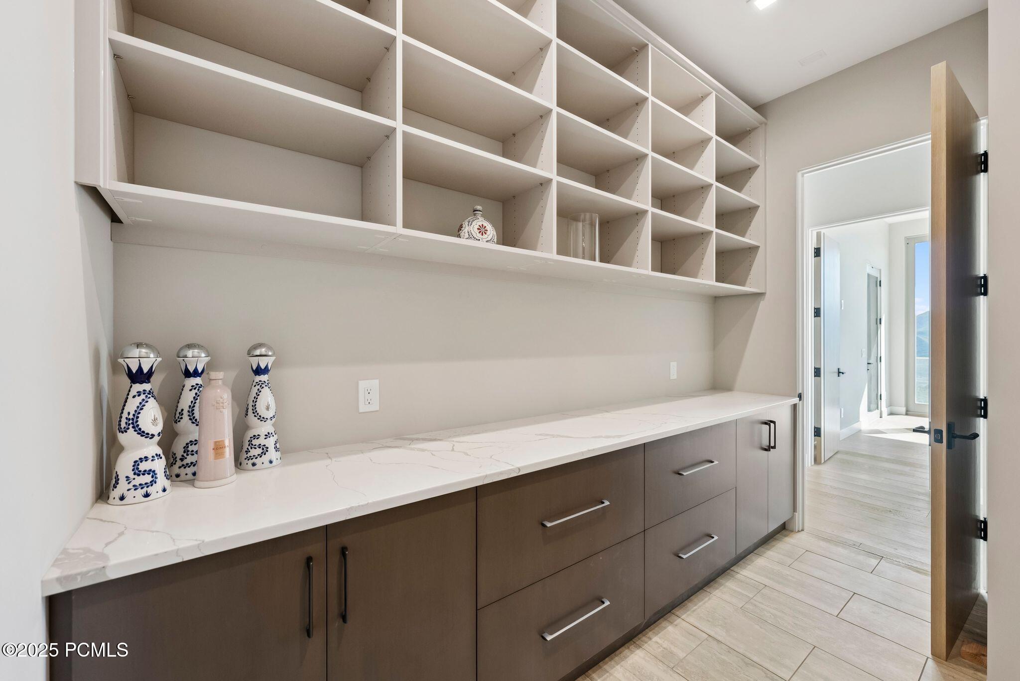 Hideout, Utah 84036, United States, 6 Bedrooms Bedrooms, ,8 BathroomsBathrooms,Residential,Active,50741