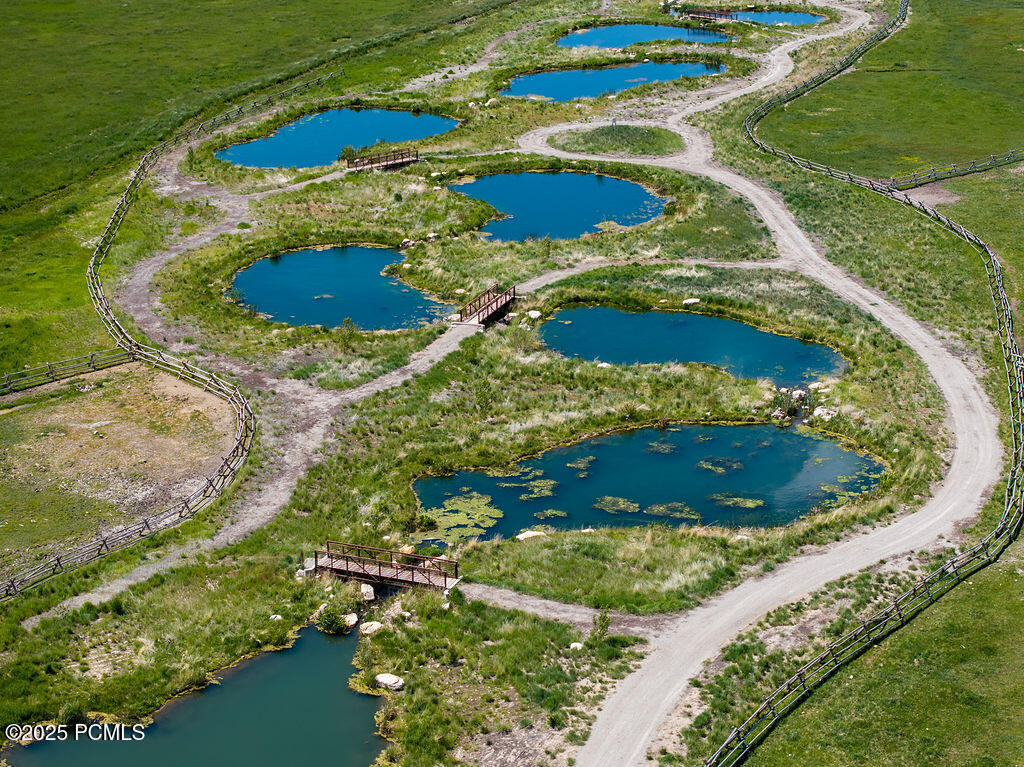 Kamas, Utah 84036, United States, 3 Bedrooms Bedrooms, ,4 BathroomsBathrooms,Residential,Active,215326