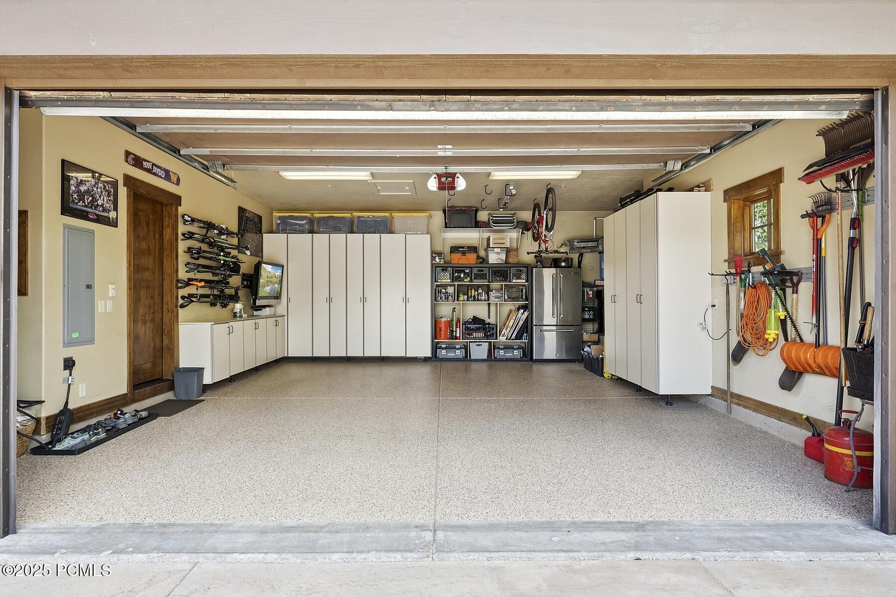 Kamas, Utah 84036, United States, 4 Bedrooms Bedrooms, ,4 BathroomsBathrooms,Residential,Pending,153143