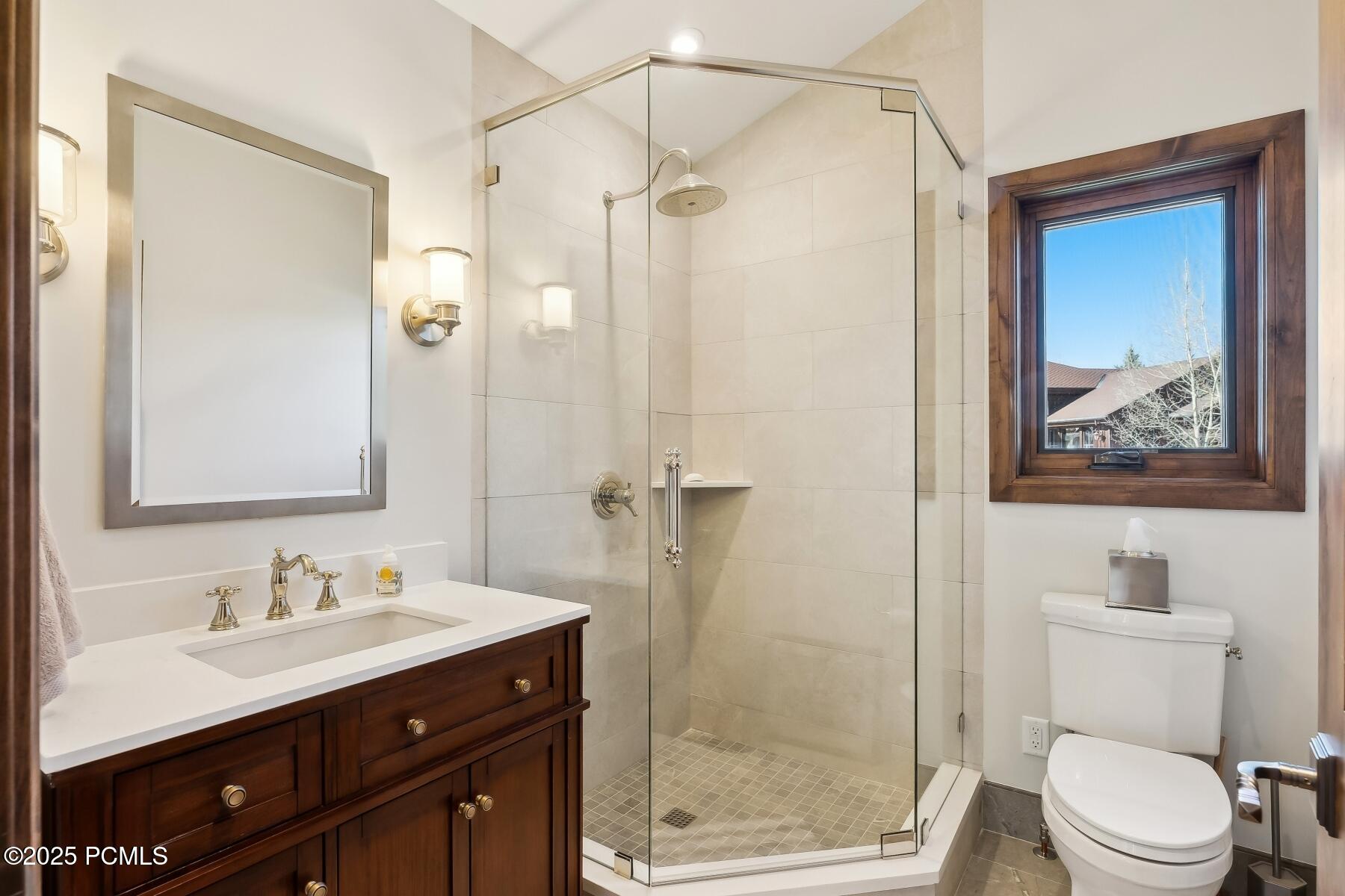 Park City, Utah 84098, United States, 5 Bedrooms Bedrooms, ,7 BathroomsBathrooms,Residential,Active,154144