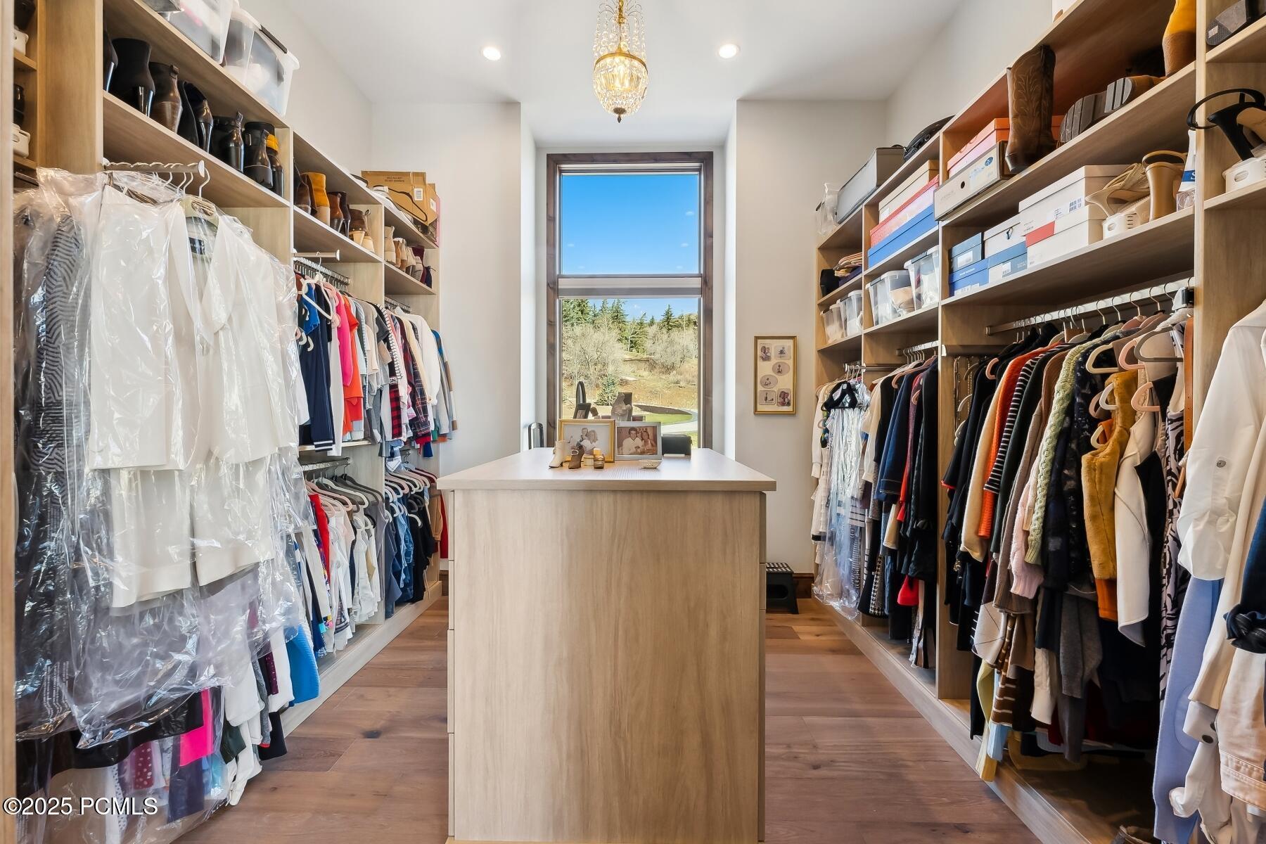 Park City, Utah 84098, United States, 5 Bedrooms Bedrooms, ,7 BathroomsBathrooms,Residential,Active,154144