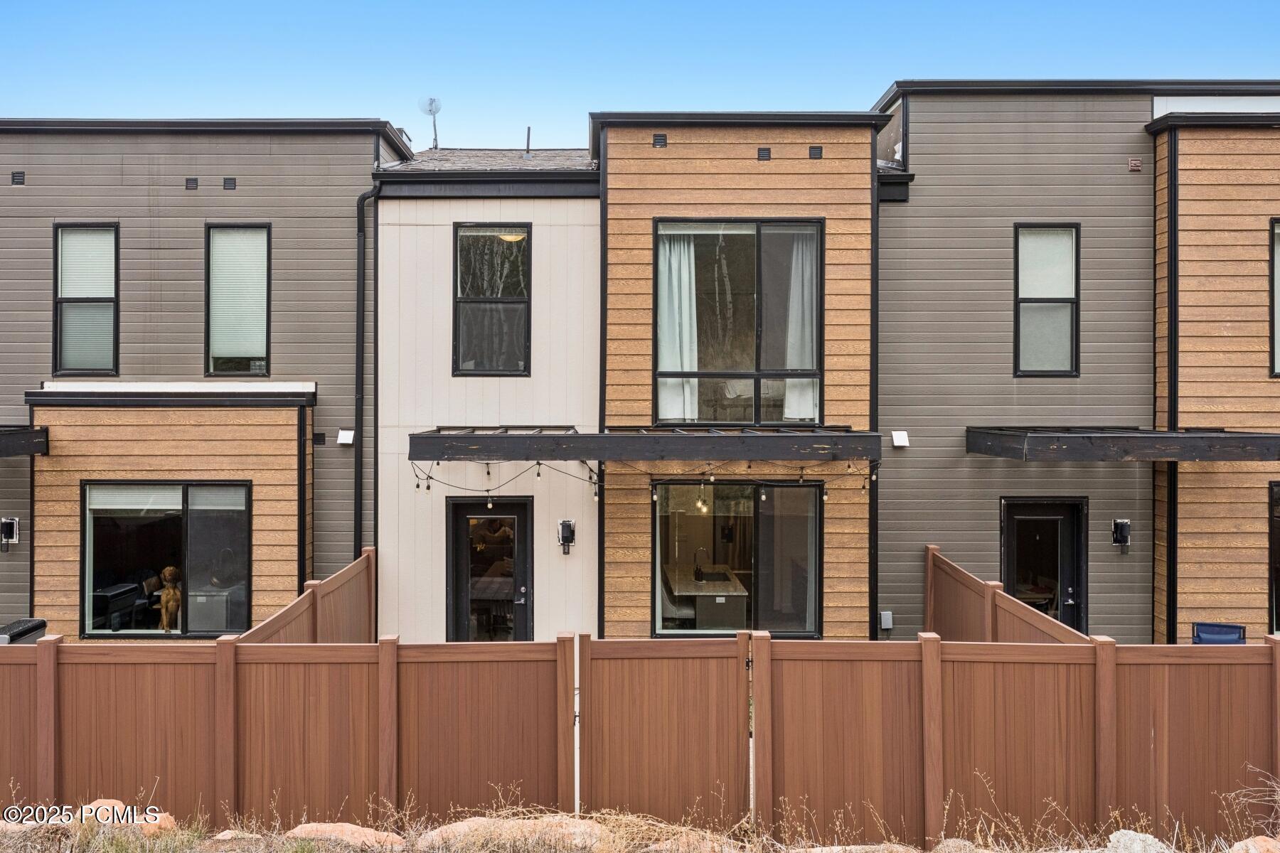 Park City, Utah 84098, United States, 3 Bedrooms Bedrooms, ,3 BathroomsBathrooms,Residential,Active,243838