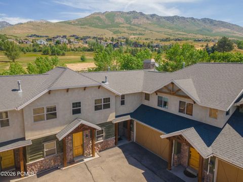 Homes For Sale - 5168 E Fairview Loop #UNIT C604<br/> Weber County, Eden, UT 84310