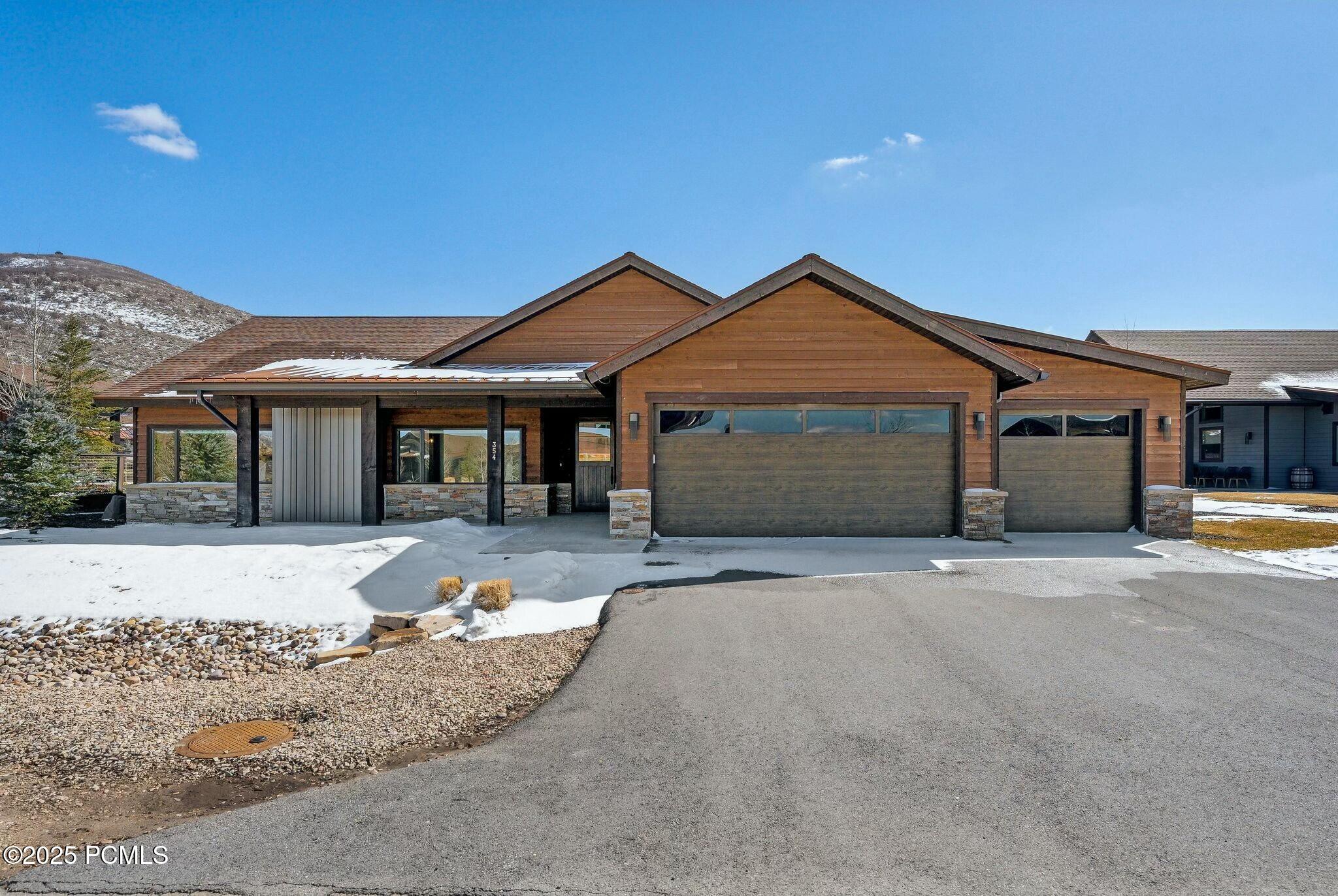 Kamas, Utah 84036, United States, 4 Bedrooms Bedrooms, ,5 BathroomsBathrooms,Residential,Active,94612