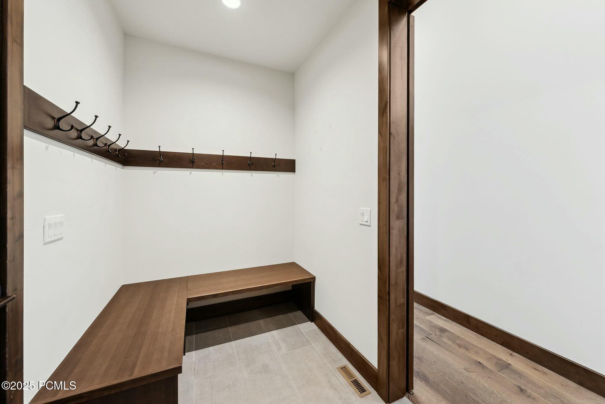 Kamas, Utah 84036, United States, 4 Bedrooms Bedrooms, ,5 BathroomsBathrooms,Residential,Active,94612