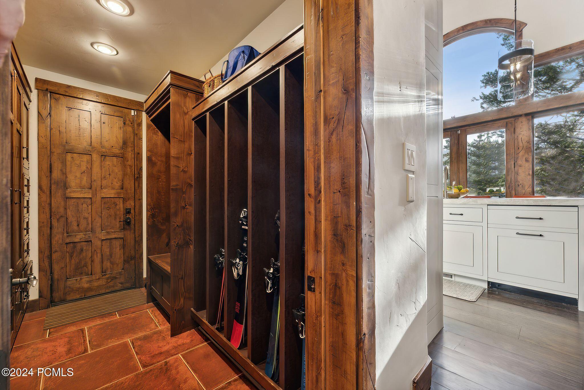 Park City, Utah 84060, United States, 5 Bedrooms Bedrooms, ,7 BathroomsBathrooms,Residential,Active,212501