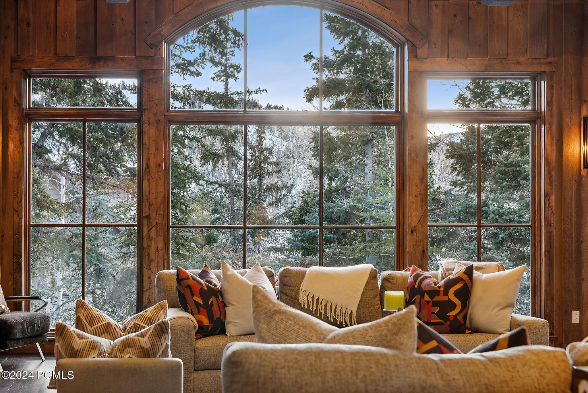 Park City, Utah 84060, United States, 5 Bedrooms Bedrooms, ,7 BathroomsBathrooms,Residential,Active,212501