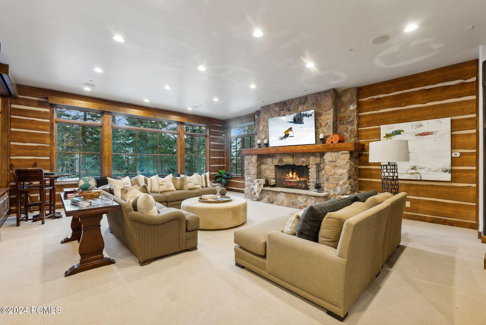 Park City, Utah 84060, United States, 5 Bedrooms Bedrooms, ,7 BathroomsBathrooms,Residential,Active,212501