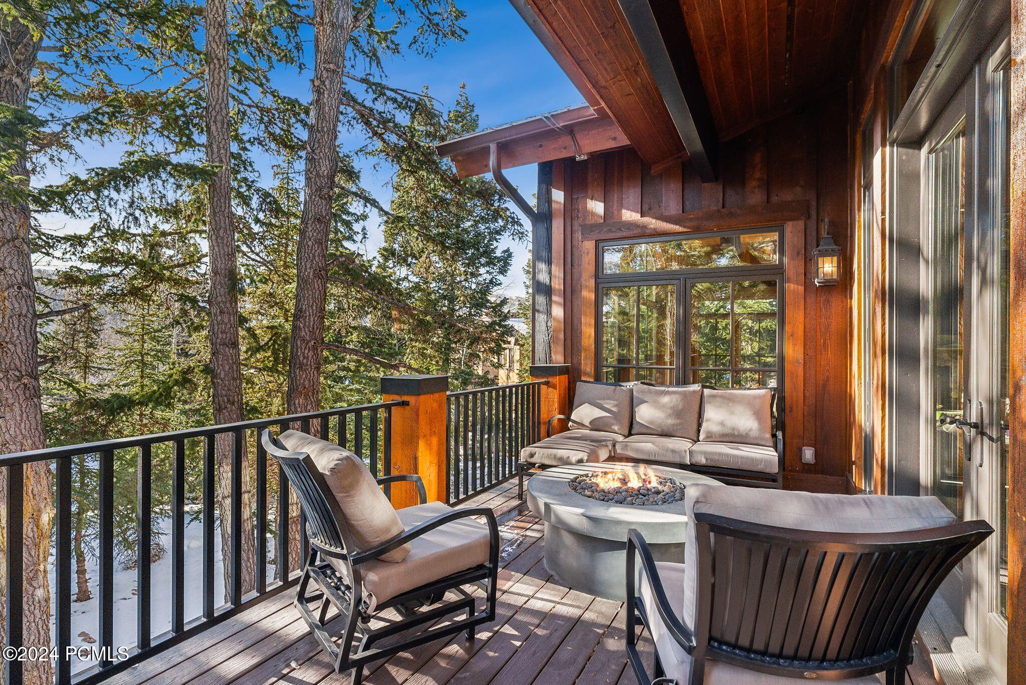 Park City, Utah 84060, United States, 5 Bedrooms Bedrooms, ,7 BathroomsBathrooms,Residential,Active,212501