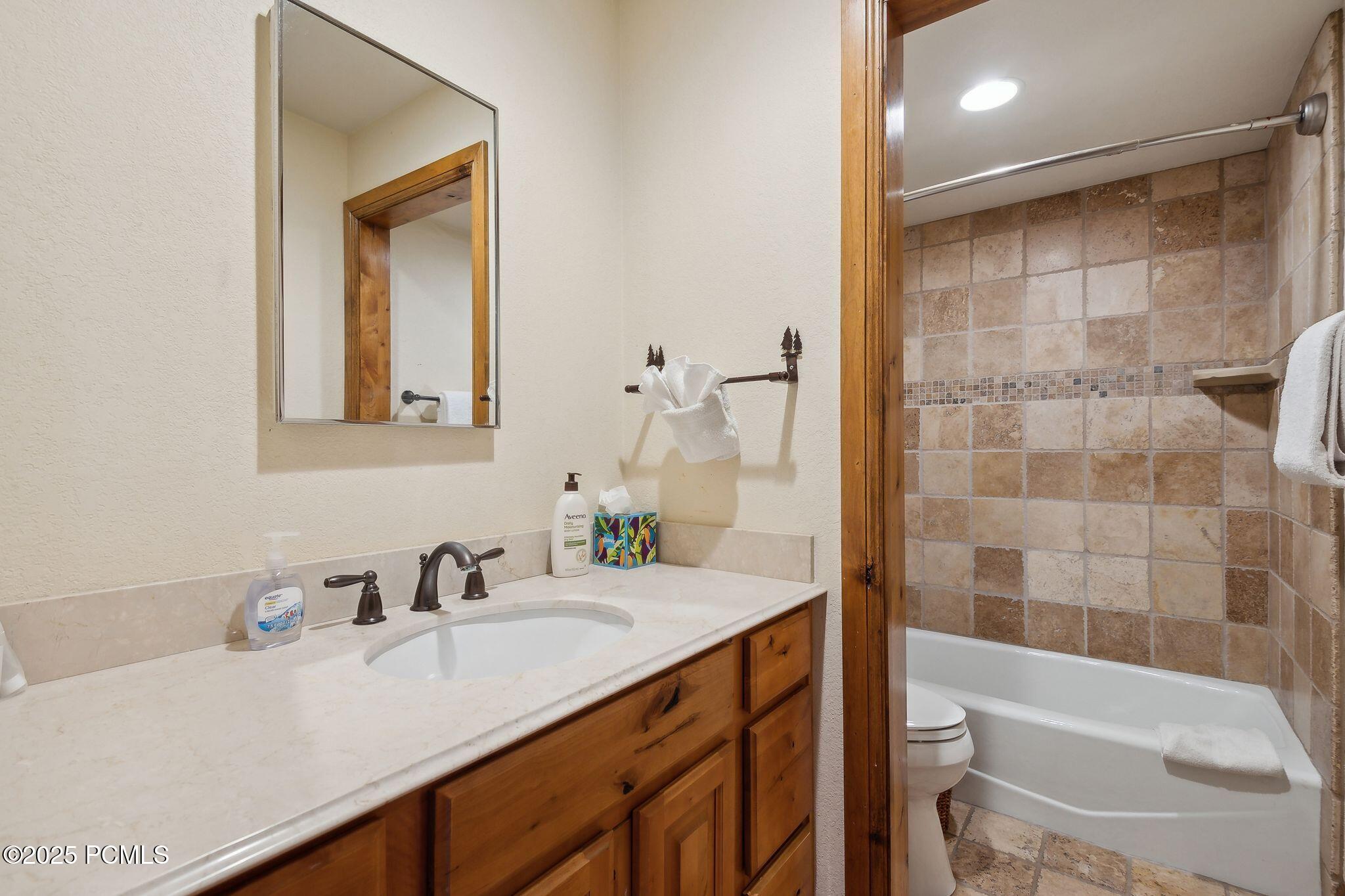 1530 Empire Avenue #311, Park City, Utah image 16