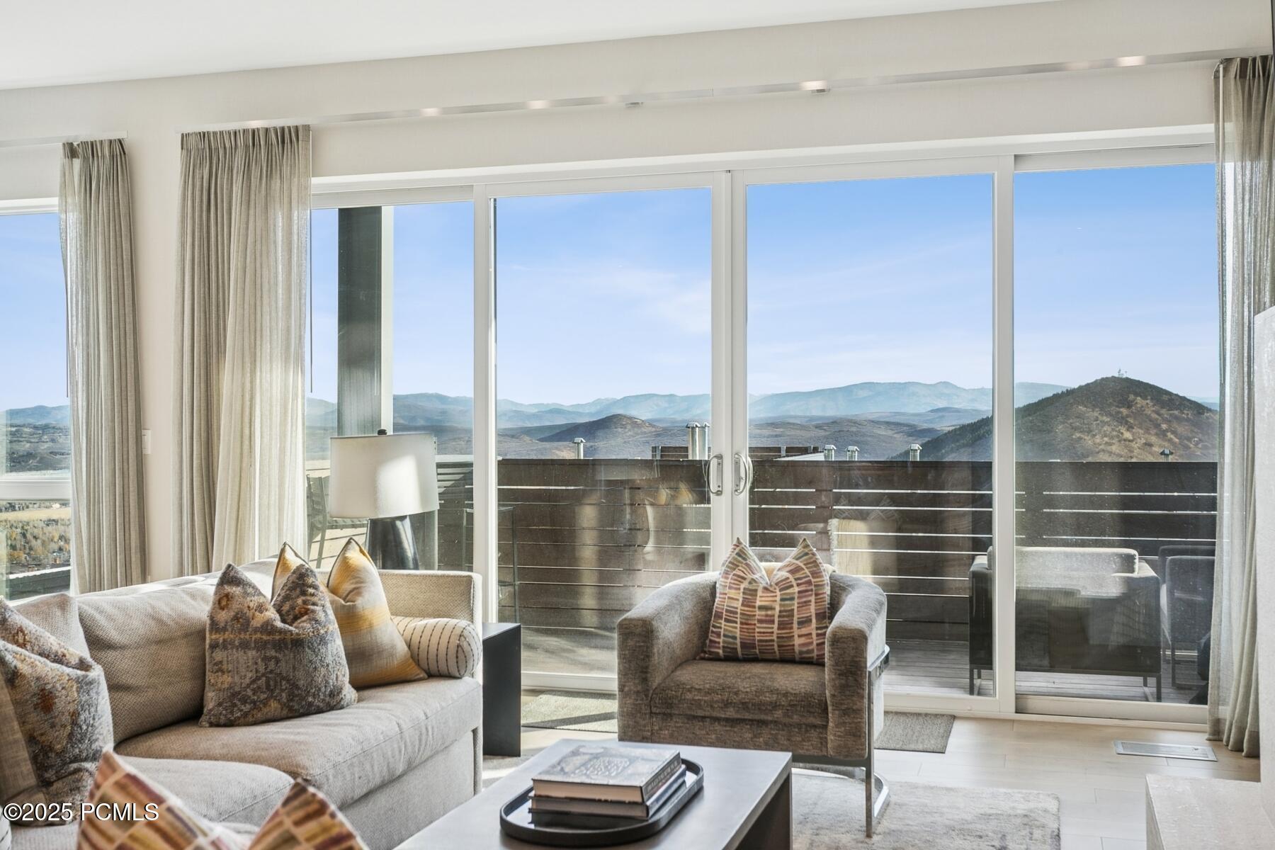 Park City, Utah 84098, United States, 4 Bedrooms Bedrooms, ,5 BathroomsBathrooms,Residential,Active,245267