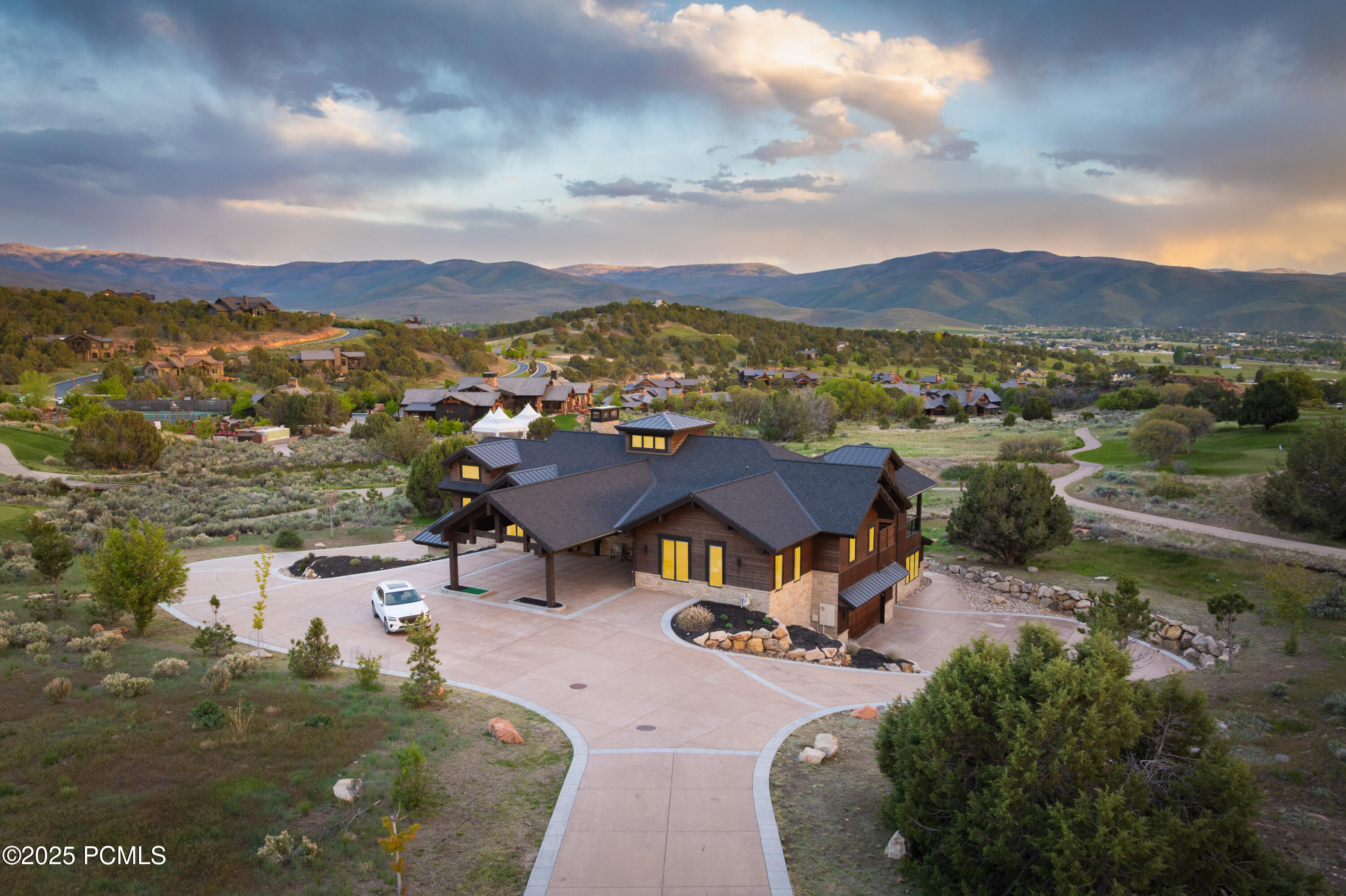 523 N Red Mountain Court, Heber City, Utah image 2