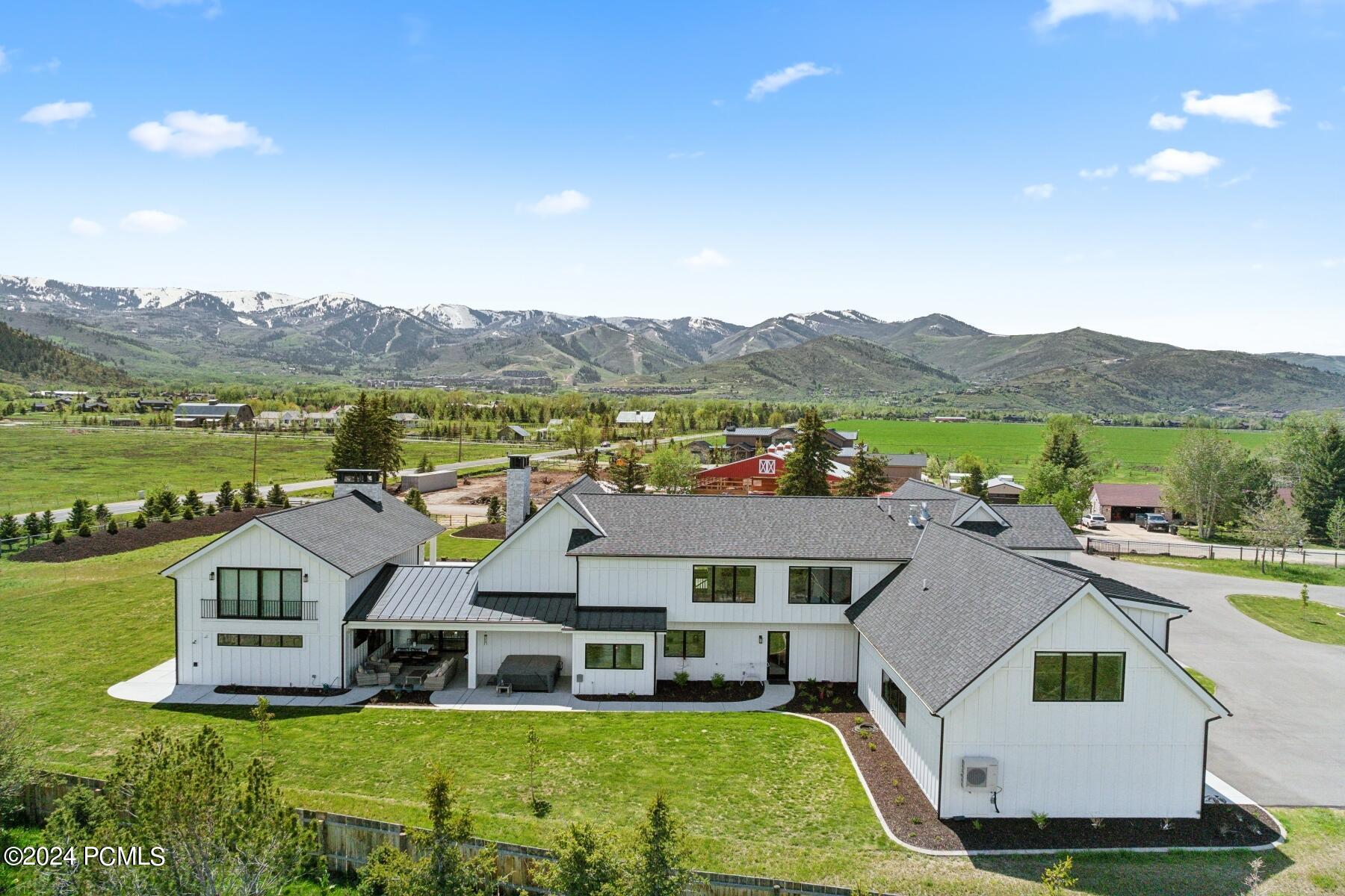 Park City, Utah 84098, United States, 6 Bedrooms Bedrooms, ,7 BathroomsBathrooms,Residential,Pending,55354