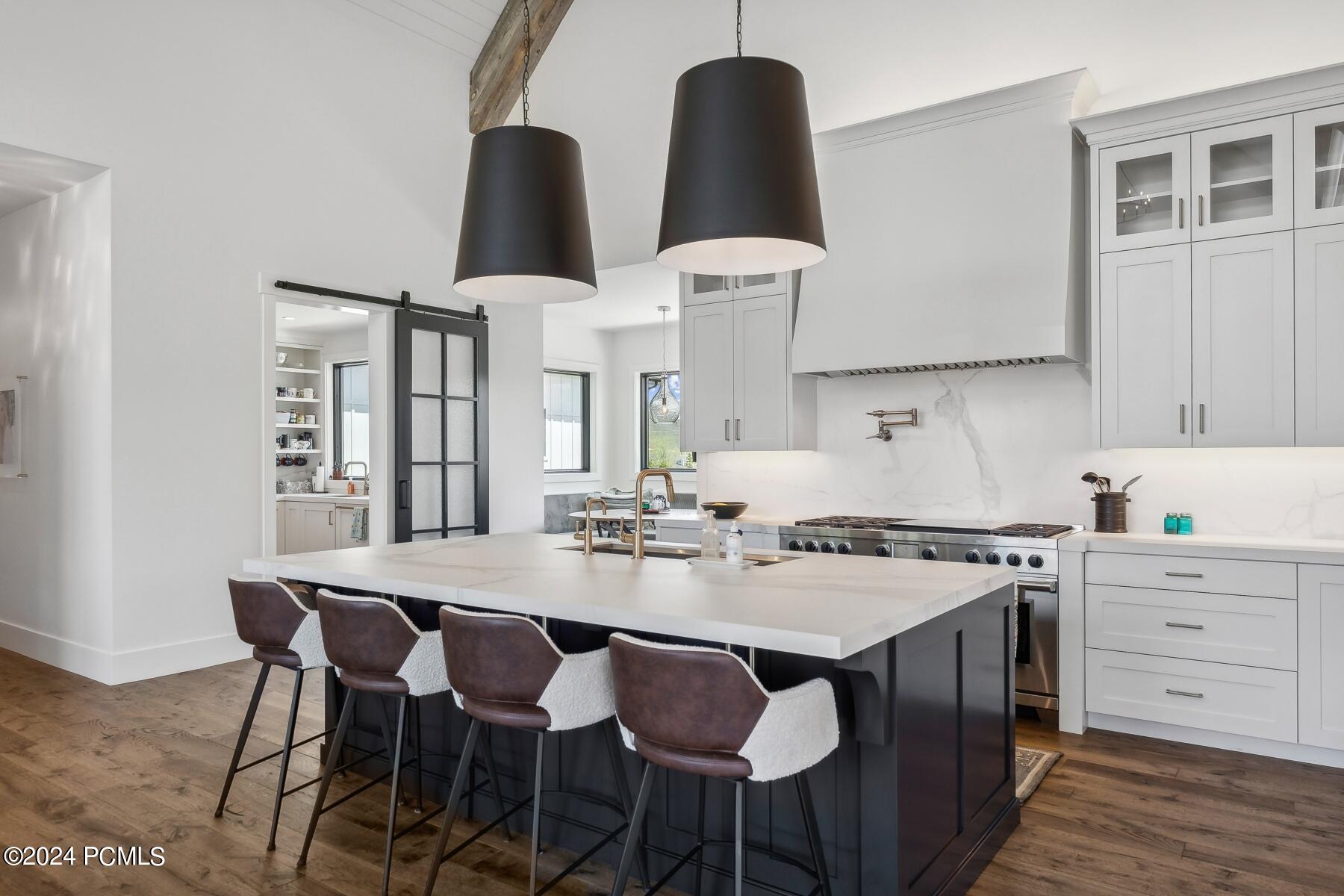 Park City, Utah 84098, United States, 6 Bedrooms Bedrooms, ,7 BathroomsBathrooms,Residential,Pending,55354