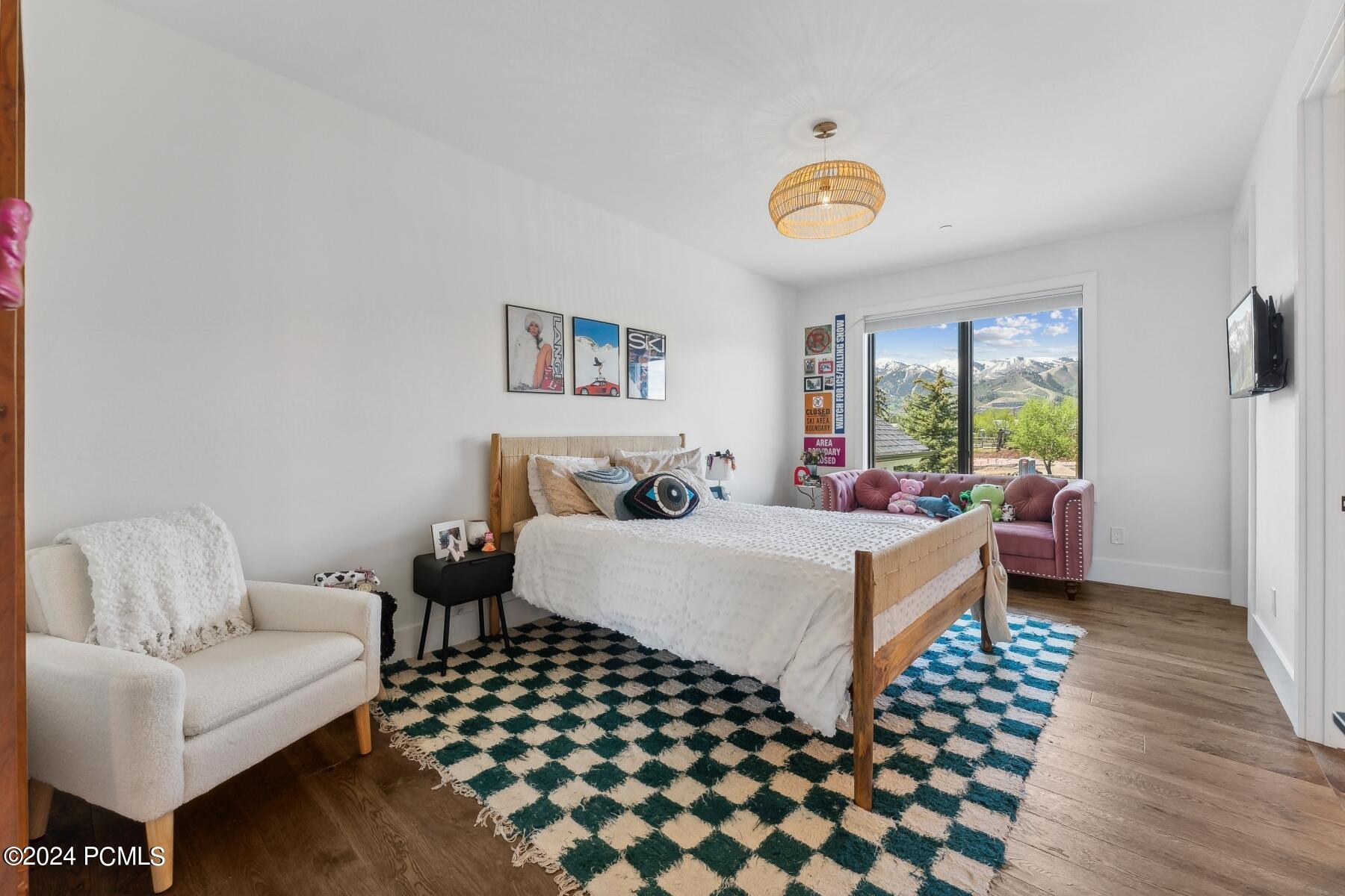 Park City, Utah 84098, United States, 6 Bedrooms Bedrooms, ,7 BathroomsBathrooms,Residential,Pending,55354