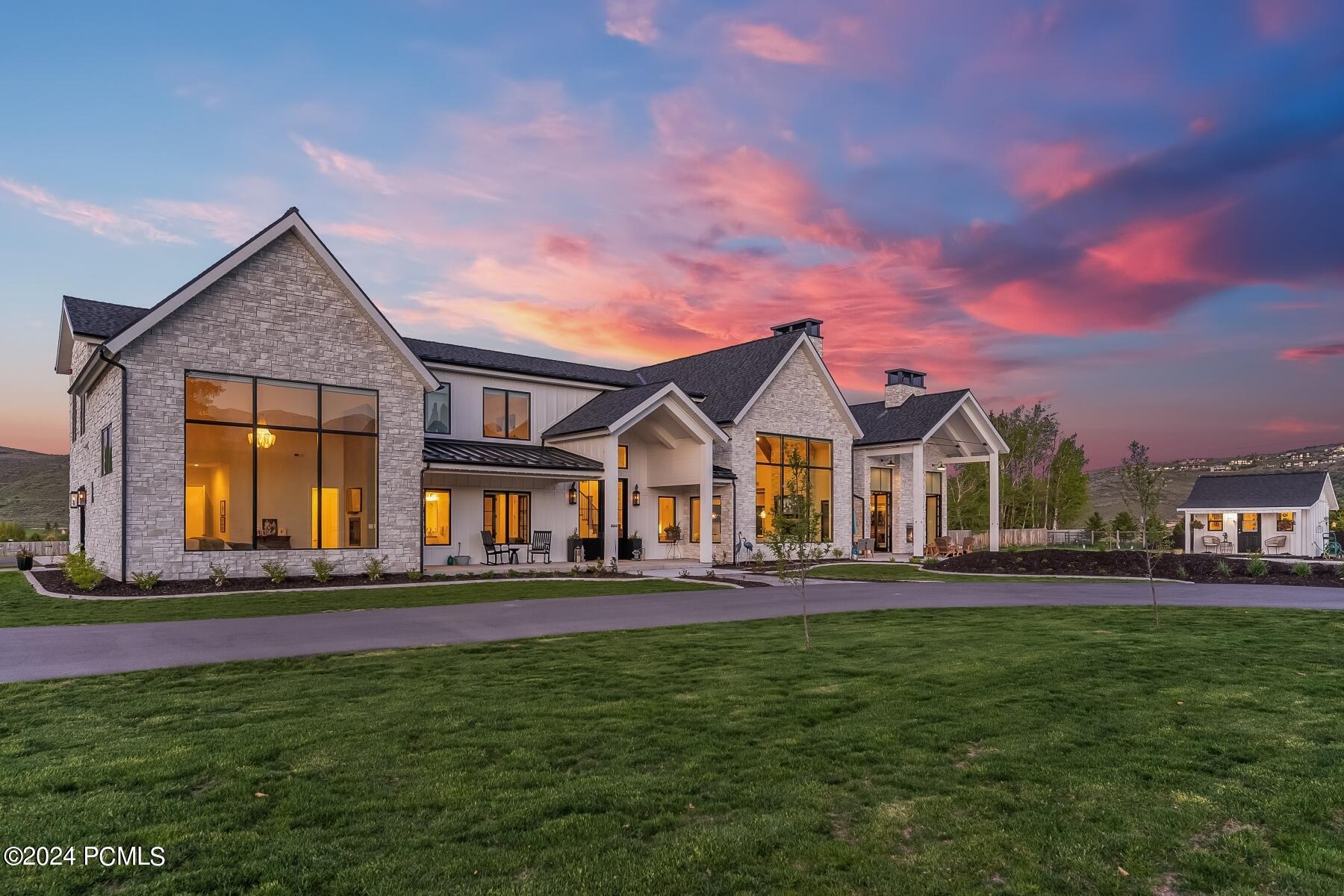 Park City, Utah 84098, United States, 6 Bedrooms Bedrooms, ,7 BathroomsBathrooms,Residential,Pending,55354