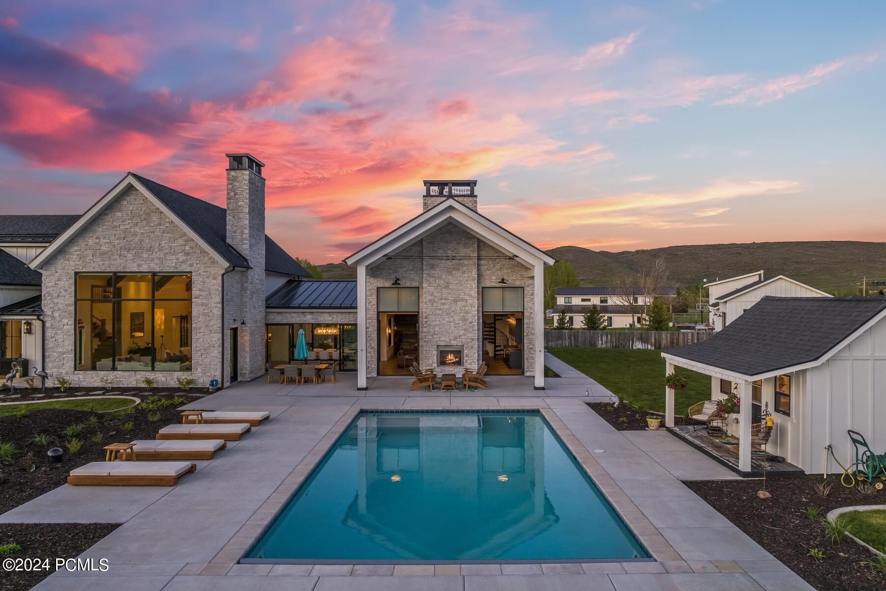 Park City, Utah 84098, United States, 6 Bedrooms Bedrooms, ,7 BathroomsBathrooms,Residential,Pending,55354