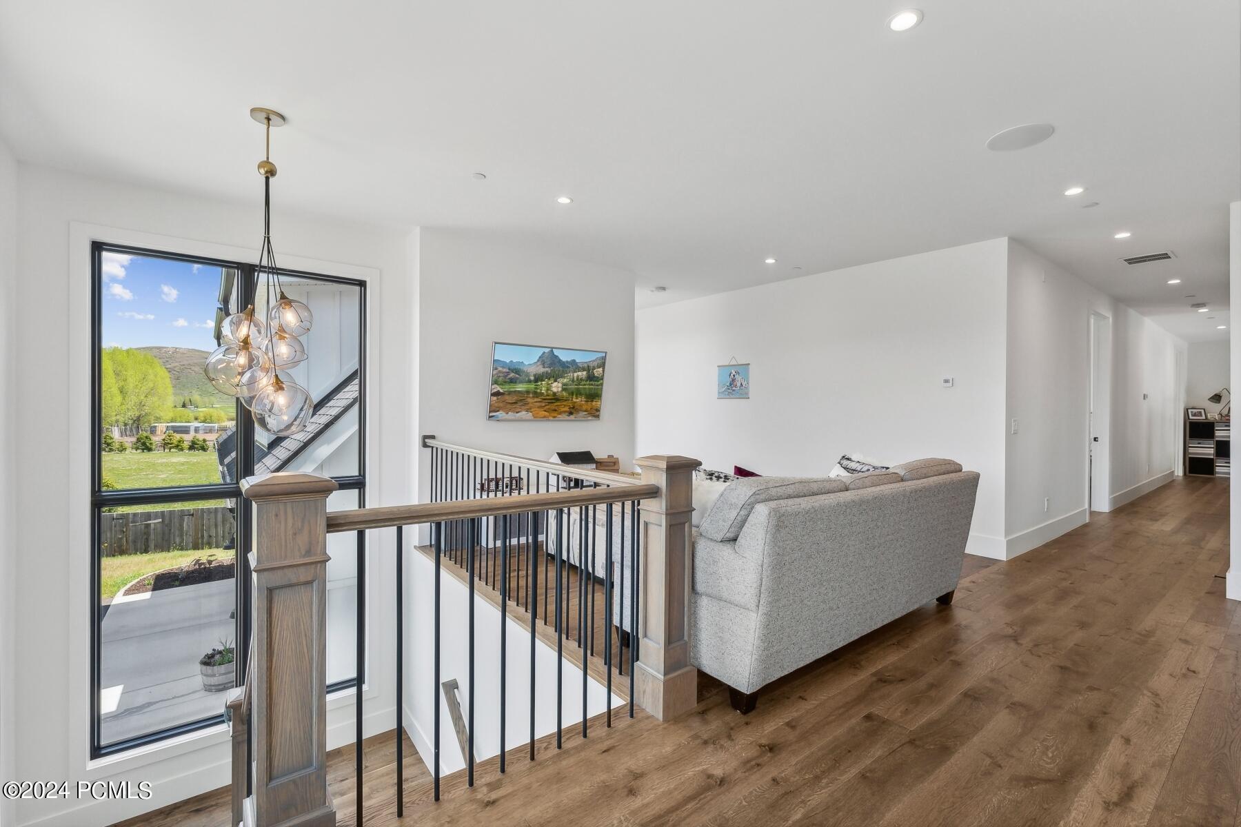 Park City, Utah 84098, United States, 6 Bedrooms Bedrooms, ,7 BathroomsBathrooms,Residential,Pending,55354