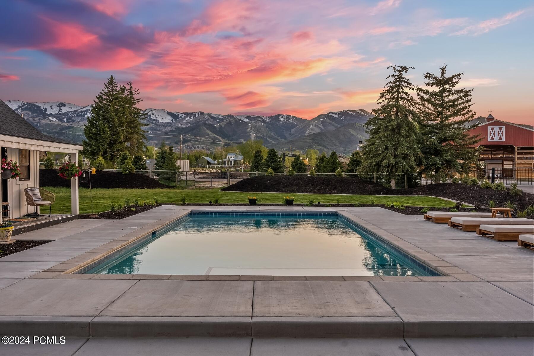 Park City, Utah 84098, United States, 6 Bedrooms Bedrooms, ,7 BathroomsBathrooms,Residential,Pending,55354