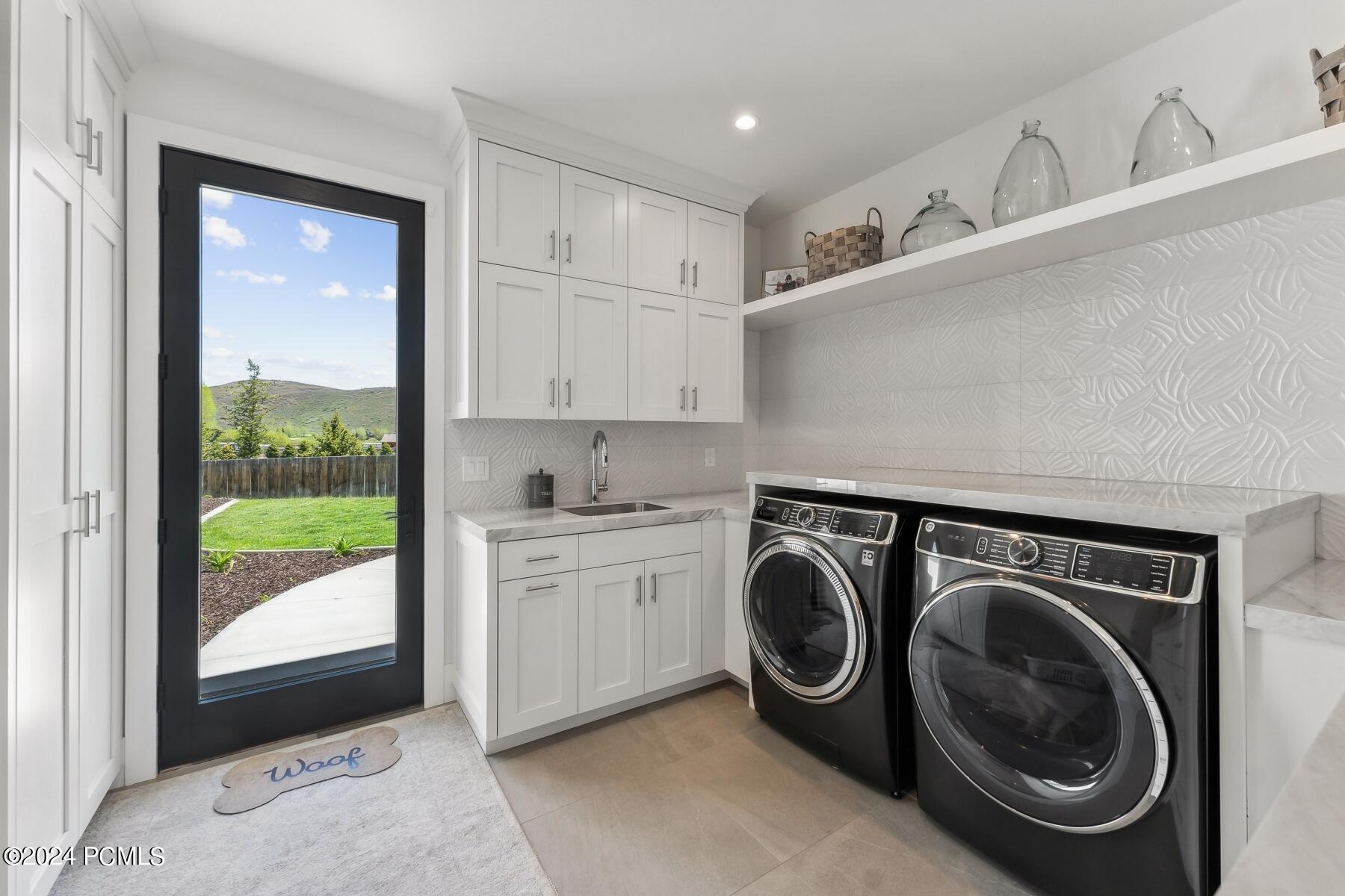 Park City, Utah 84098, United States, 6 Bedrooms Bedrooms, ,7 BathroomsBathrooms,Residential,Pending,55354