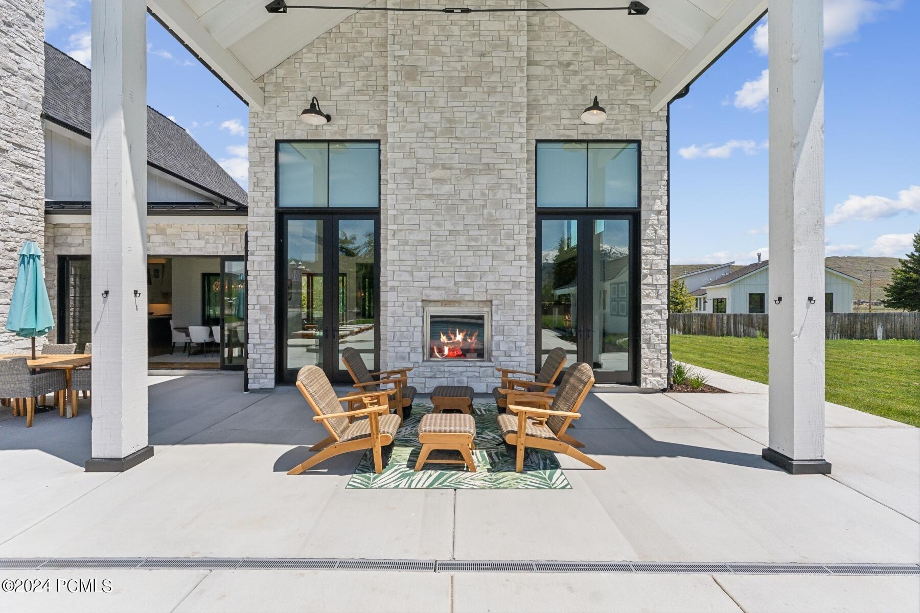 Park City, Utah 84098, United States, 6 Bedrooms Bedrooms, ,7 BathroomsBathrooms,Residential,Pending,55354