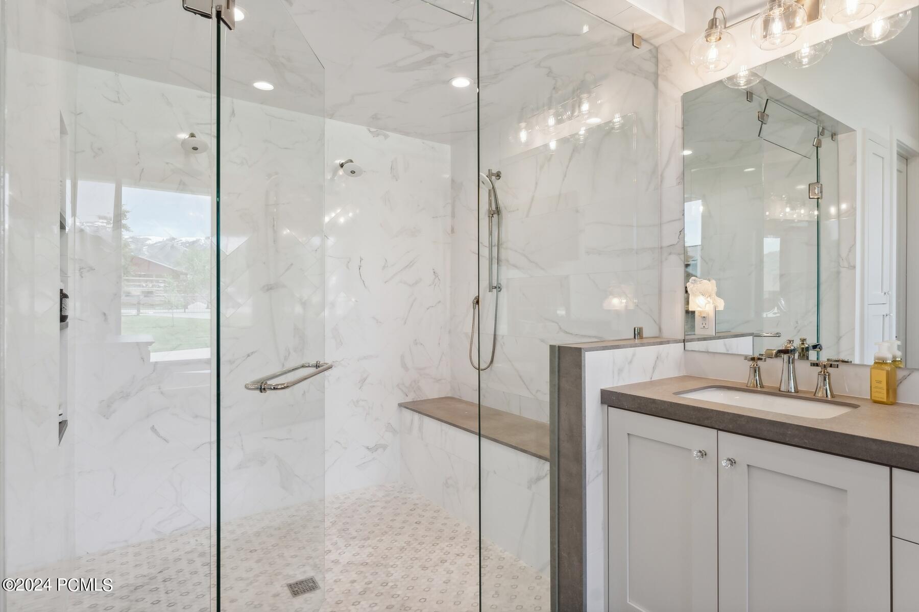 Park City, Utah 84098, United States, 6 Bedrooms Bedrooms, ,7 BathroomsBathrooms,Residential,Pending,55354