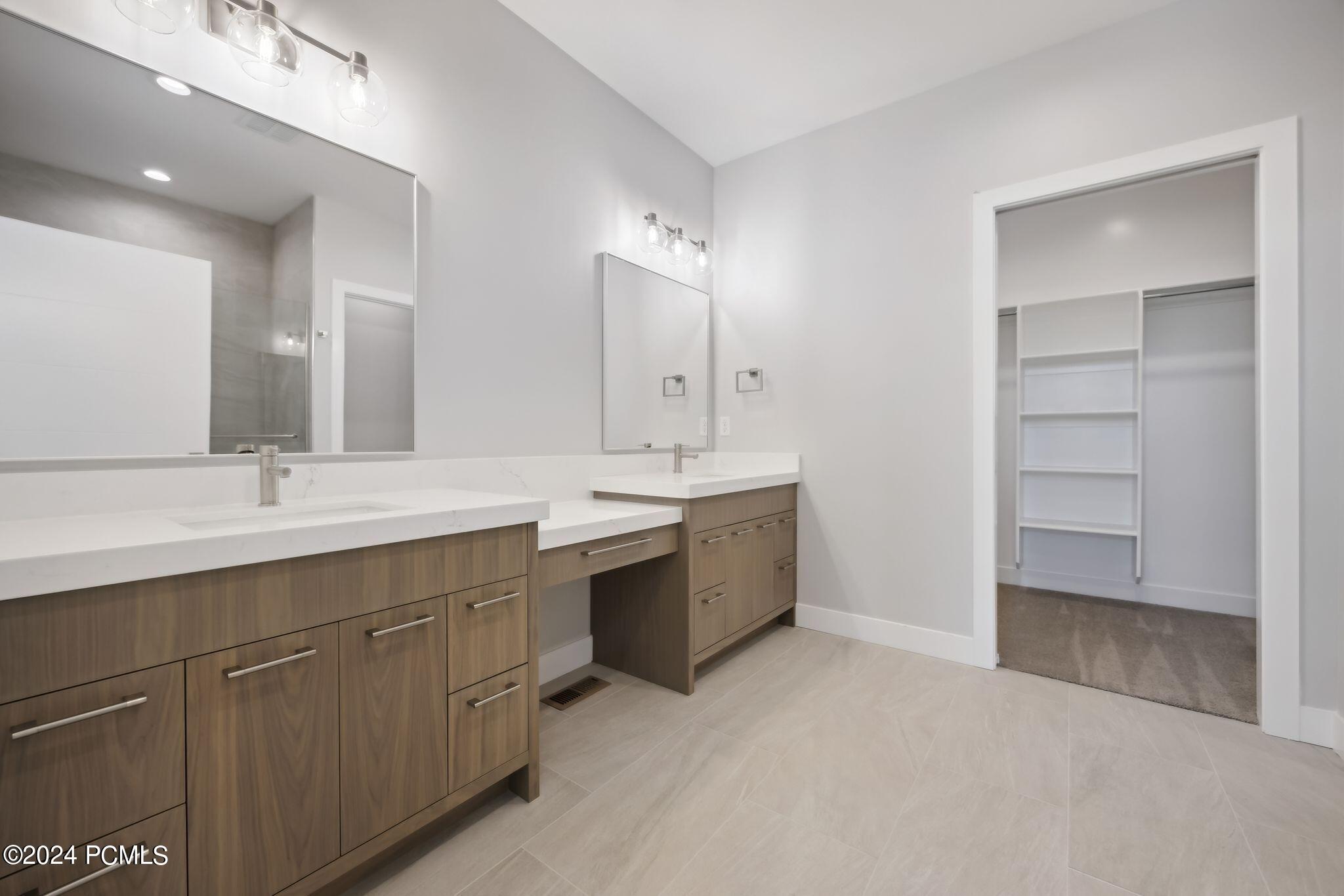 Hideout, Utah 84036, United States, 4 Bedrooms Bedrooms, ,3 BathroomsBathrooms,Residential,Pending,49027