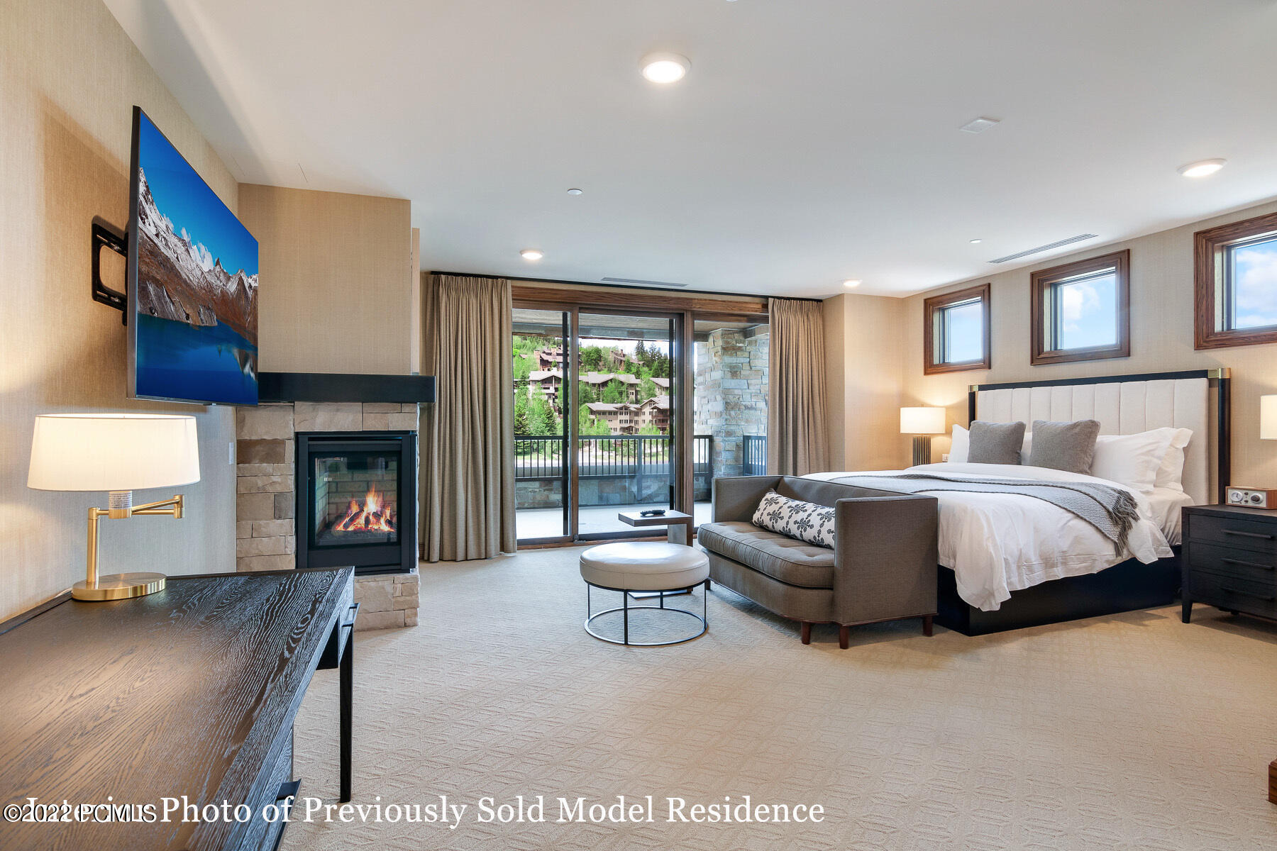 Park City, Utah 84060, United States, 3 Bedrooms Bedrooms, ,4 BathroomsBathrooms,Residential,Pending,74191